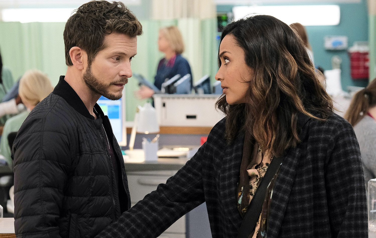 Matt Czuchry as Conrad and Jessica Lucas as Billie in The Resident, which will return to FOX after a brief hiatus on Oct 26.