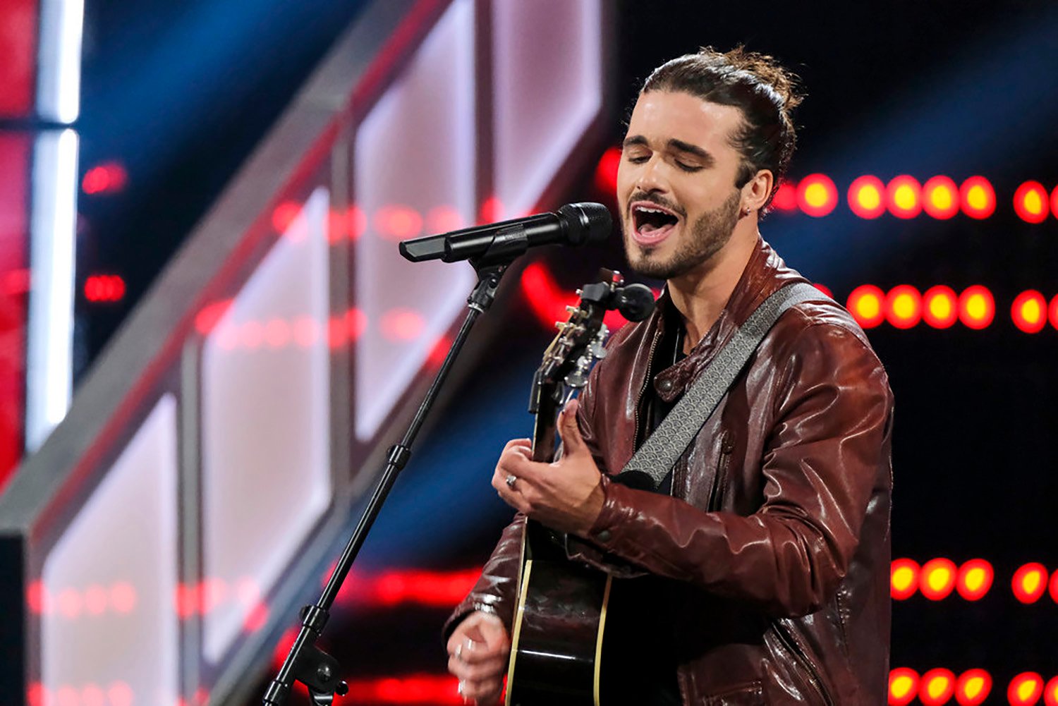 David Vogel performs on The Voice Season 21 Episode 12.