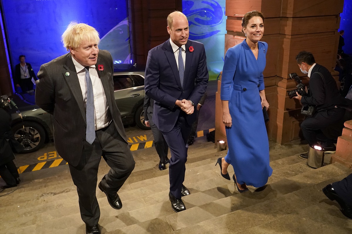 Boris Johnson, Prince William and Kate Middleton arriving at evening reception on opening day of the COP26