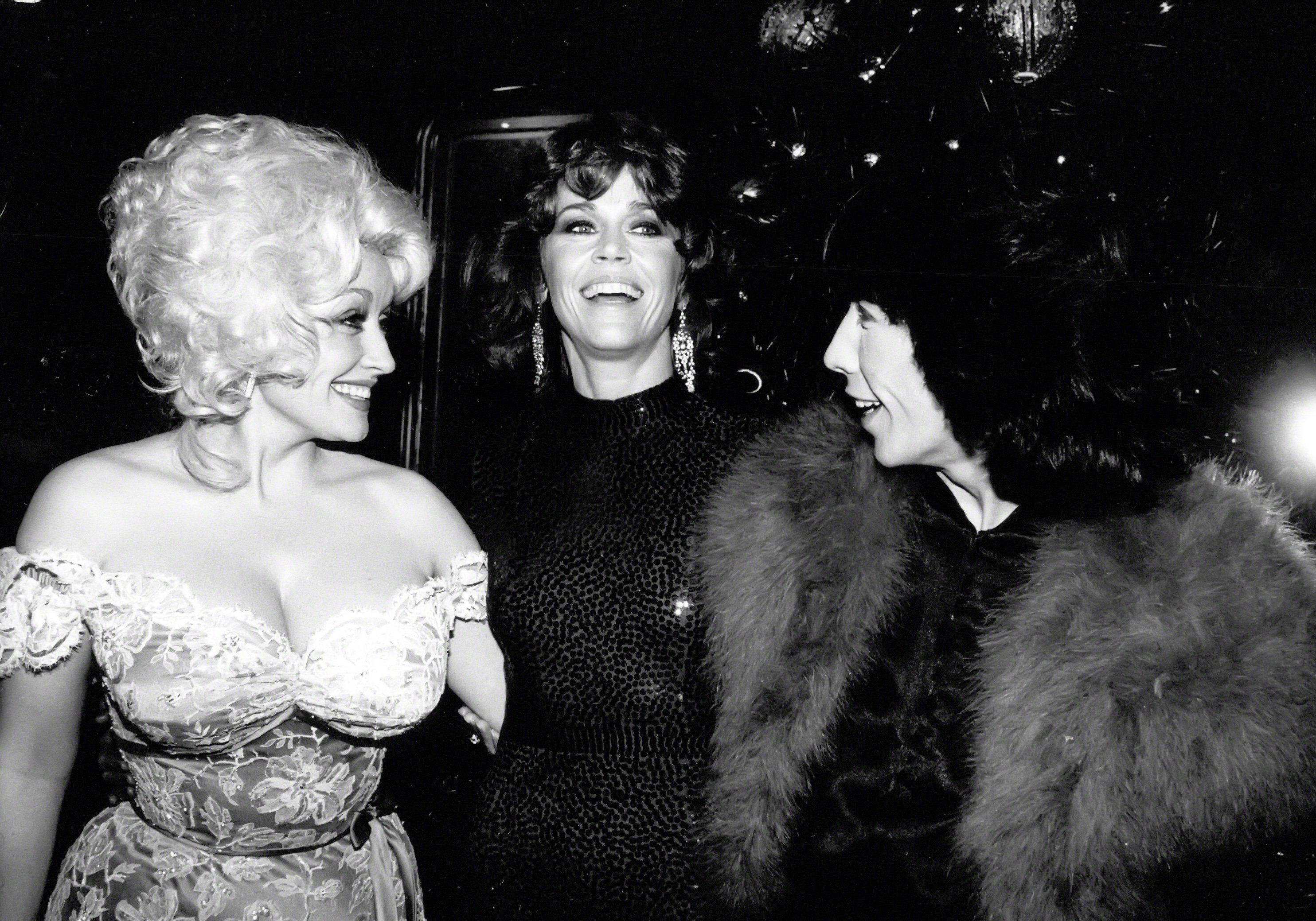 Dolly Parton, Lily Tomlin, and Jane Fonda attend the Premiere of '9 to 5' at the Sutton Theater on December 14, 1980 in New York City.