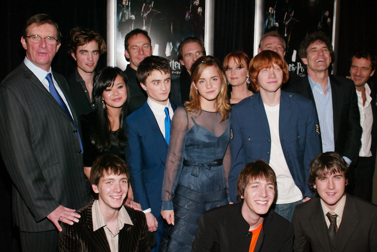 Harry Potter film series stars in a group photo