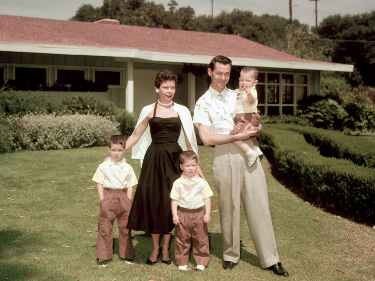 Johnny Carson with his first wife Jody Wolcott and their sons (left to right) Christopher, Richard and Cory at their home, circa 1955.