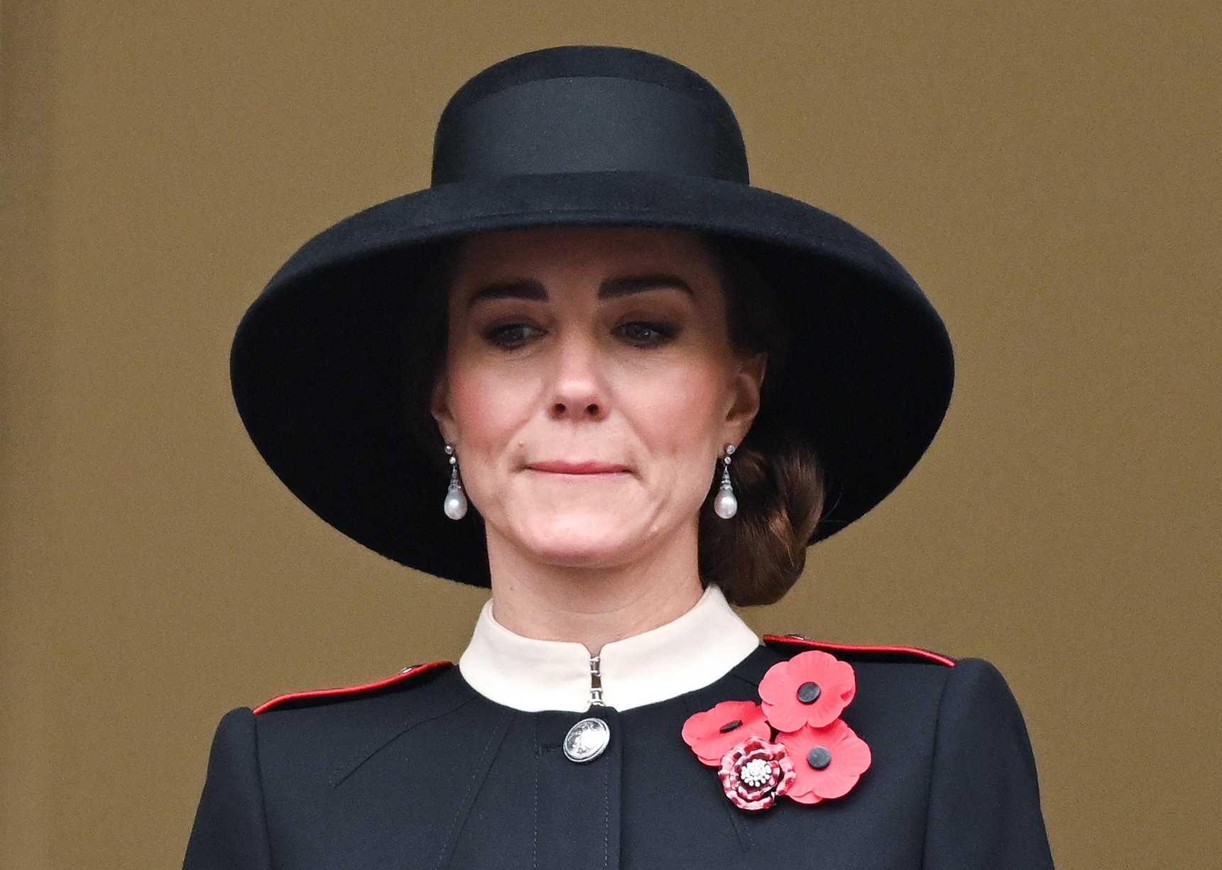 Kate Middleton emotional during Remembrance Day ceremony