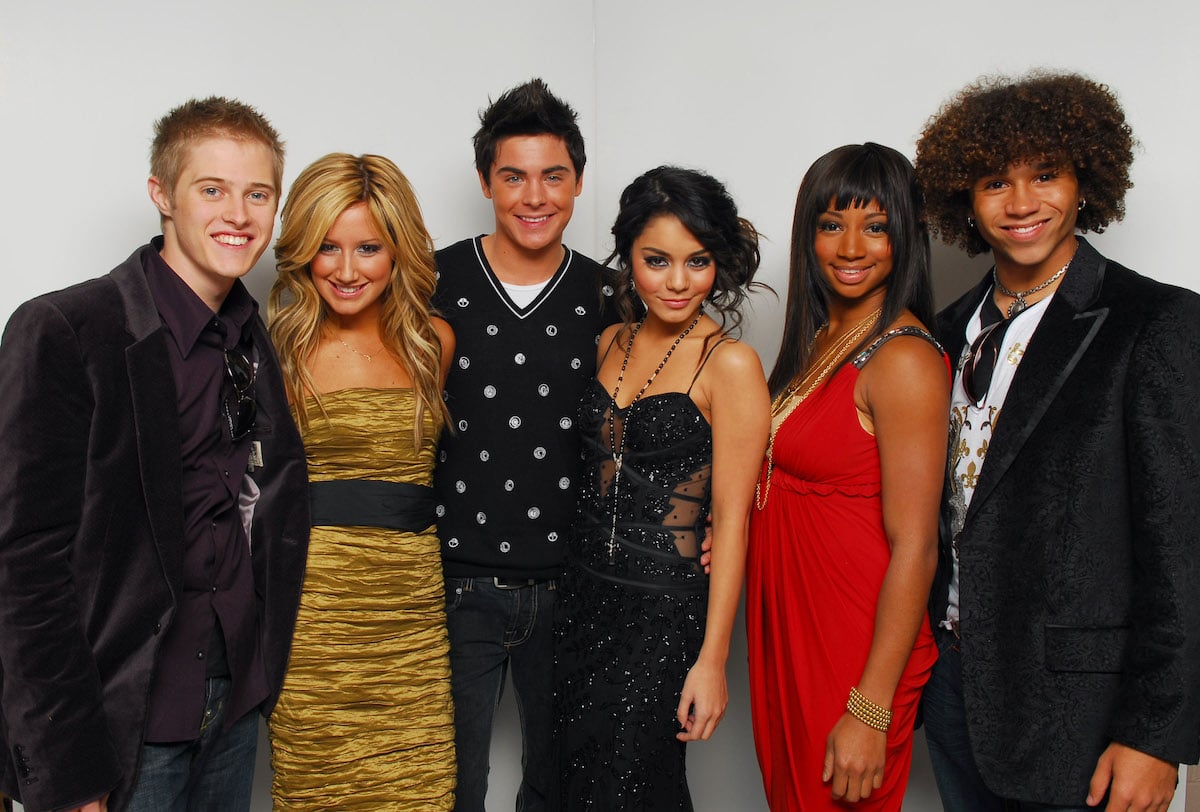 Lucas Grabeel, Ashley Tisdale, Zac Efron, Vanessa Hudgens, Monique Coleman and Corbin Bleu of High School Musical