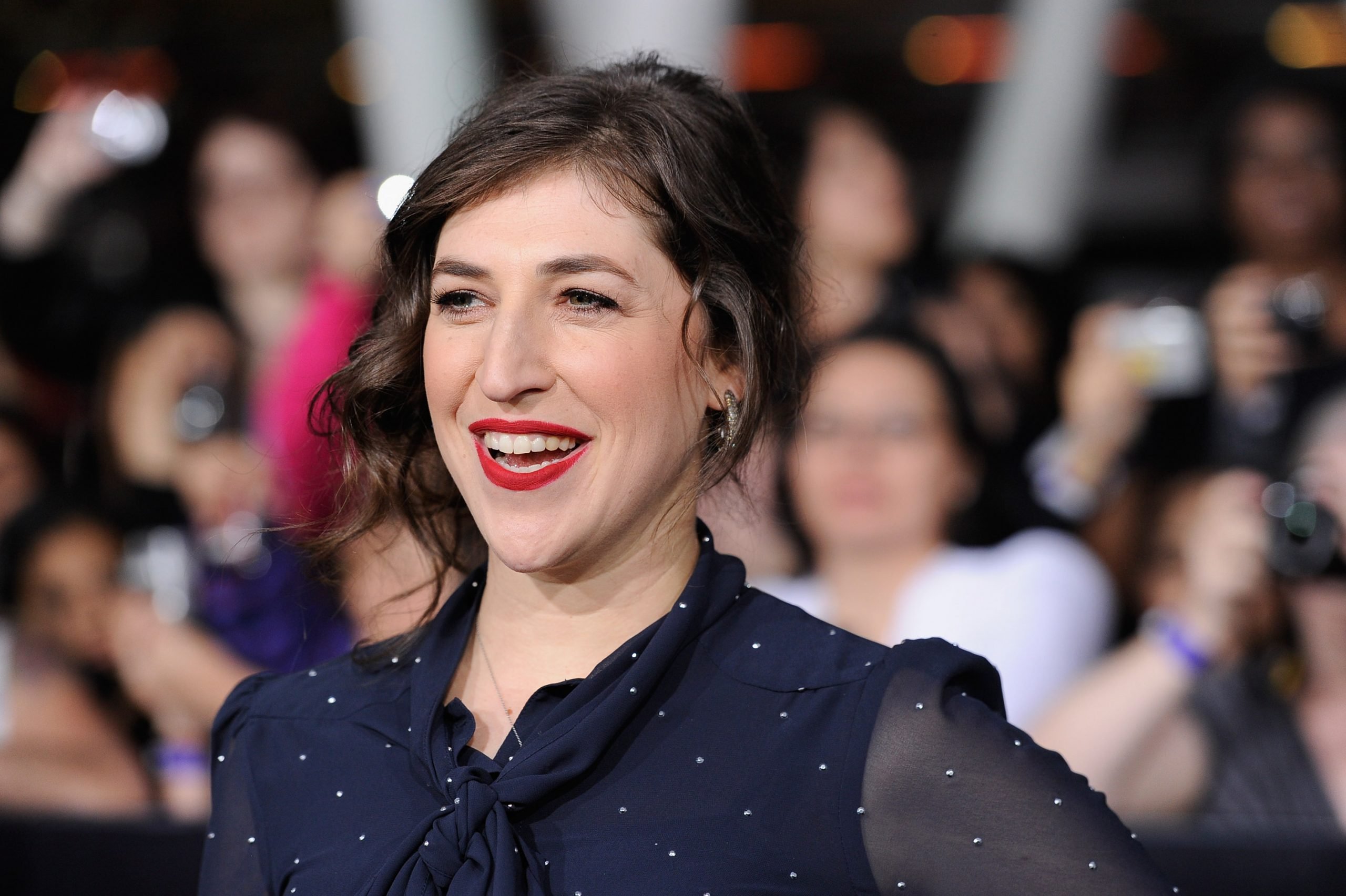 Actor Mayim Bialik