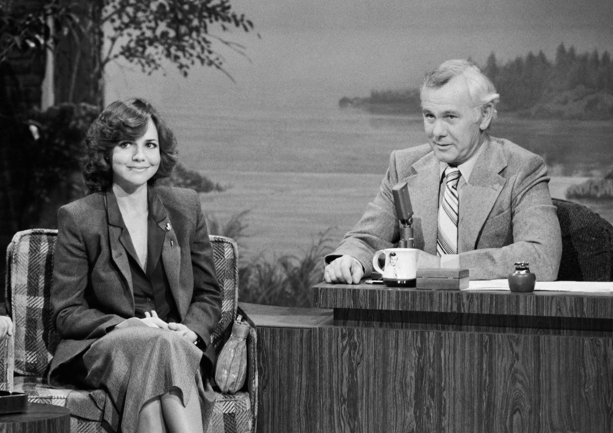 Sally Field and Johnny Carson on 'The Tonight Show' c. 1979