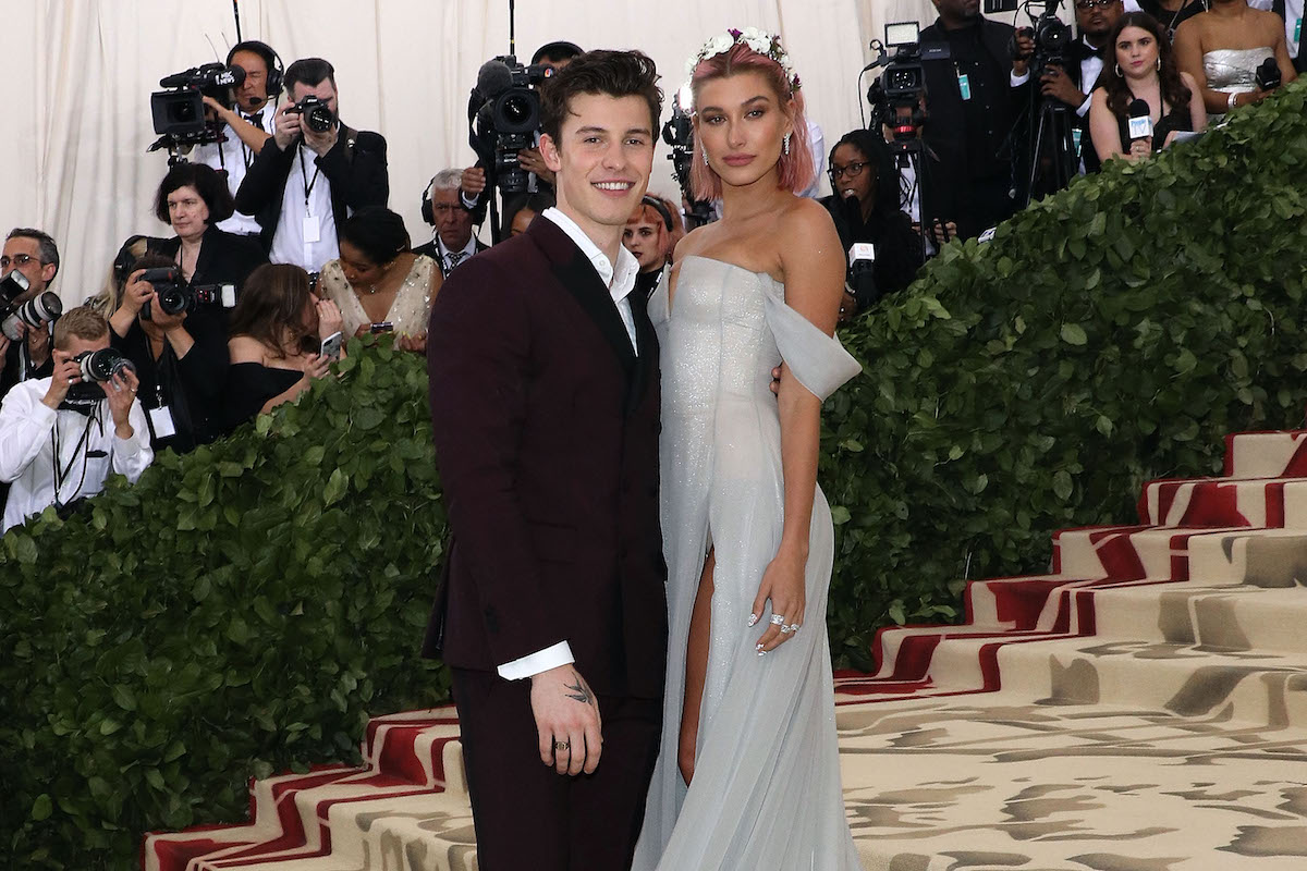 Shawn Mendes and Hailey Bieber pose together at the 2018 Met Gala.