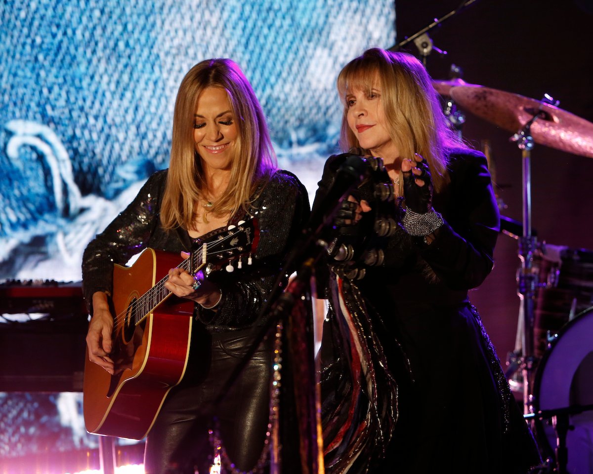 Sheryl Crow and Stevie Nicks perform together.