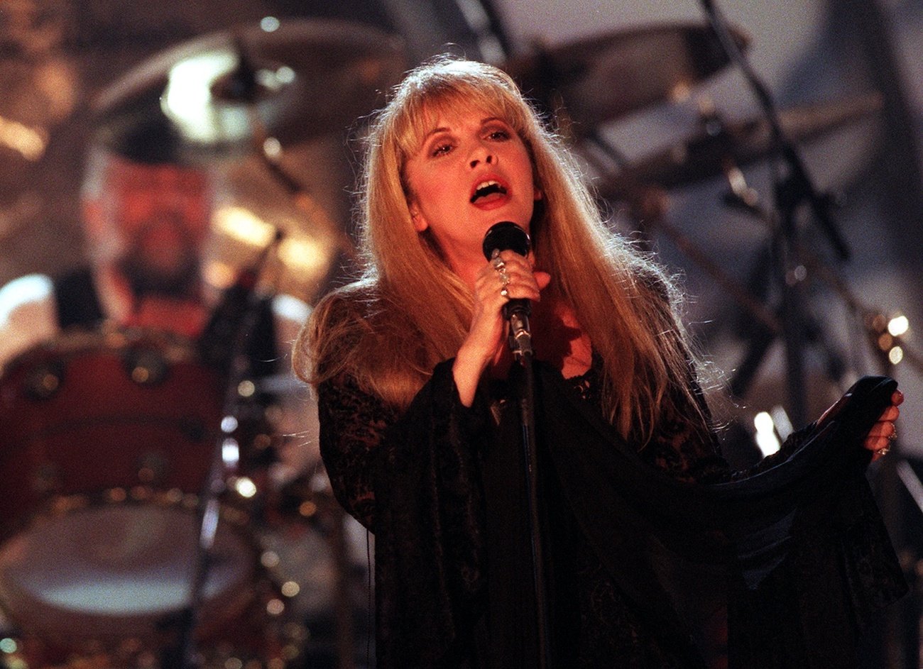 Stevie Nicks performing with Fleetwood Mac during a televised special on MTV, 1997. 