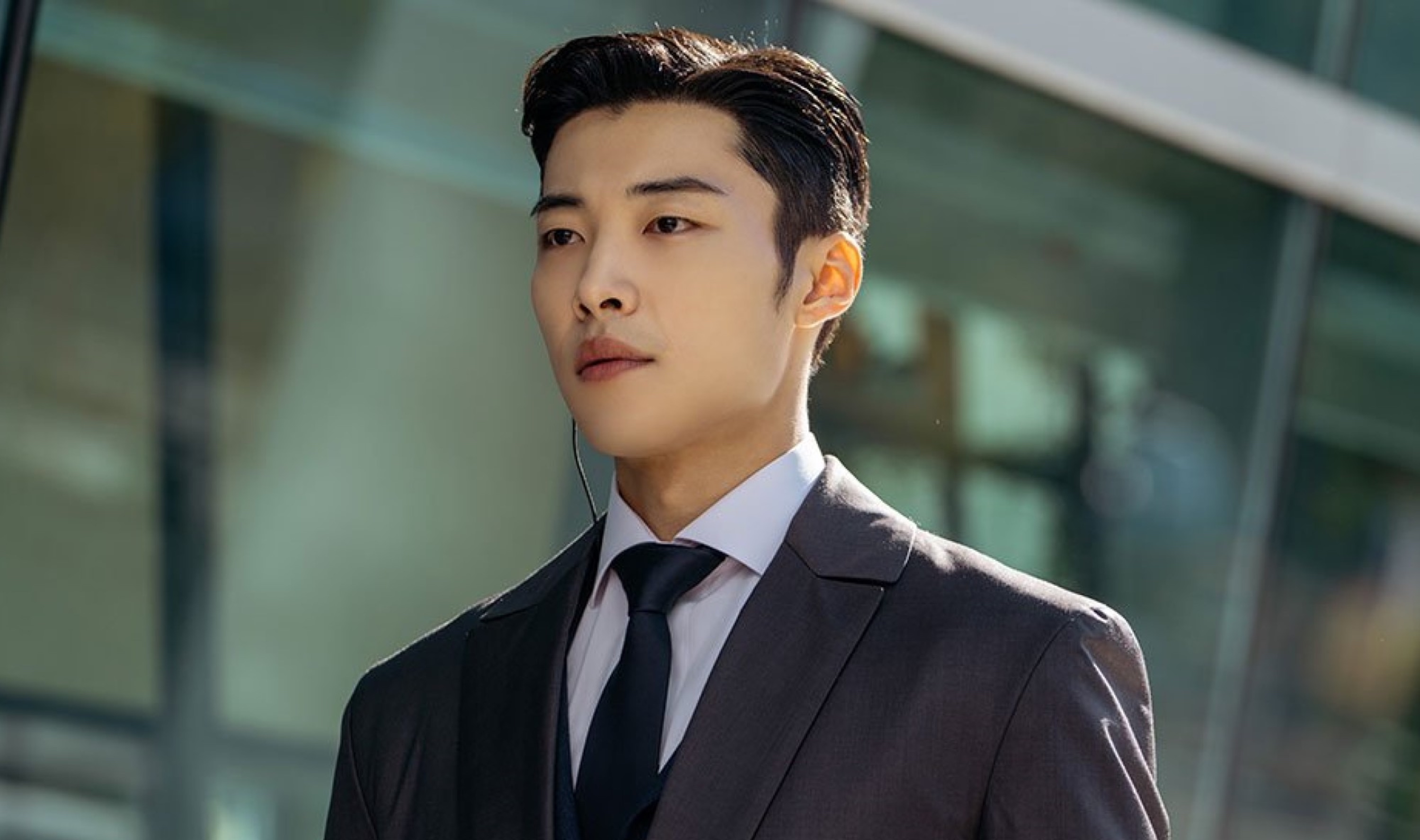 Woo Do-hwan as Jo Yeong in 'The King: Eternal Monarch' K-drama wearing a suit