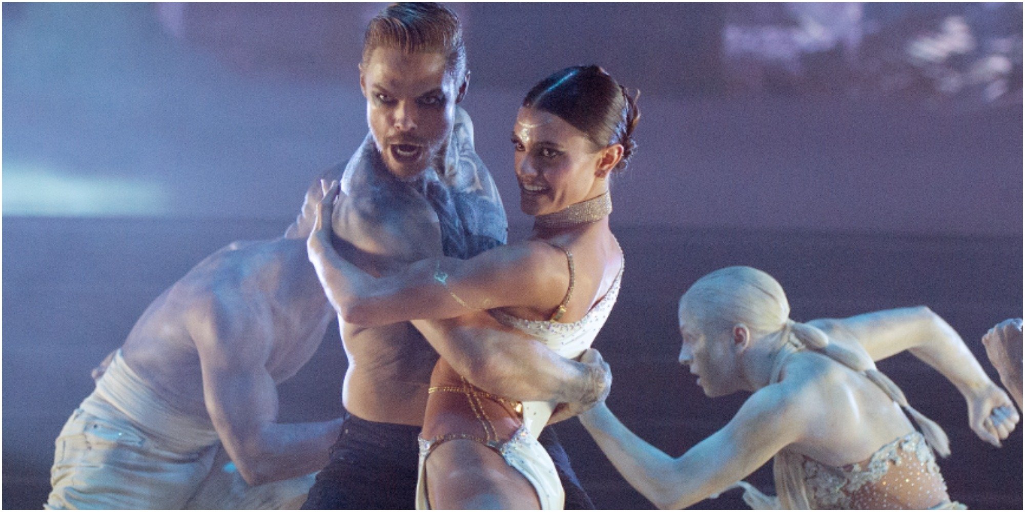 Derek Hough and Hayley Erbert perform during "DWTS" horror night.