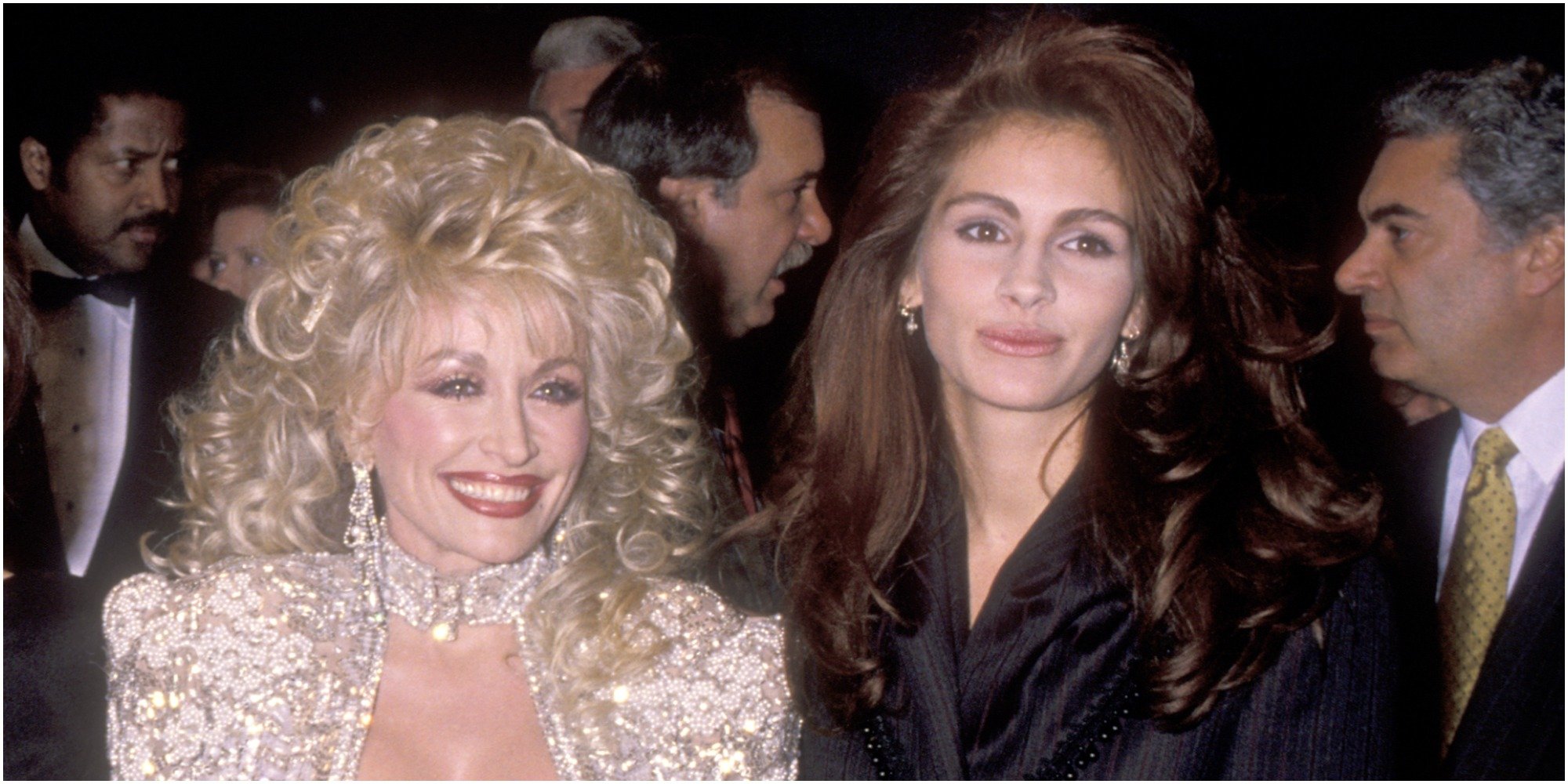 Dolly Parton and Julia Roberts at the premiere of the film "Steel Magnolias."