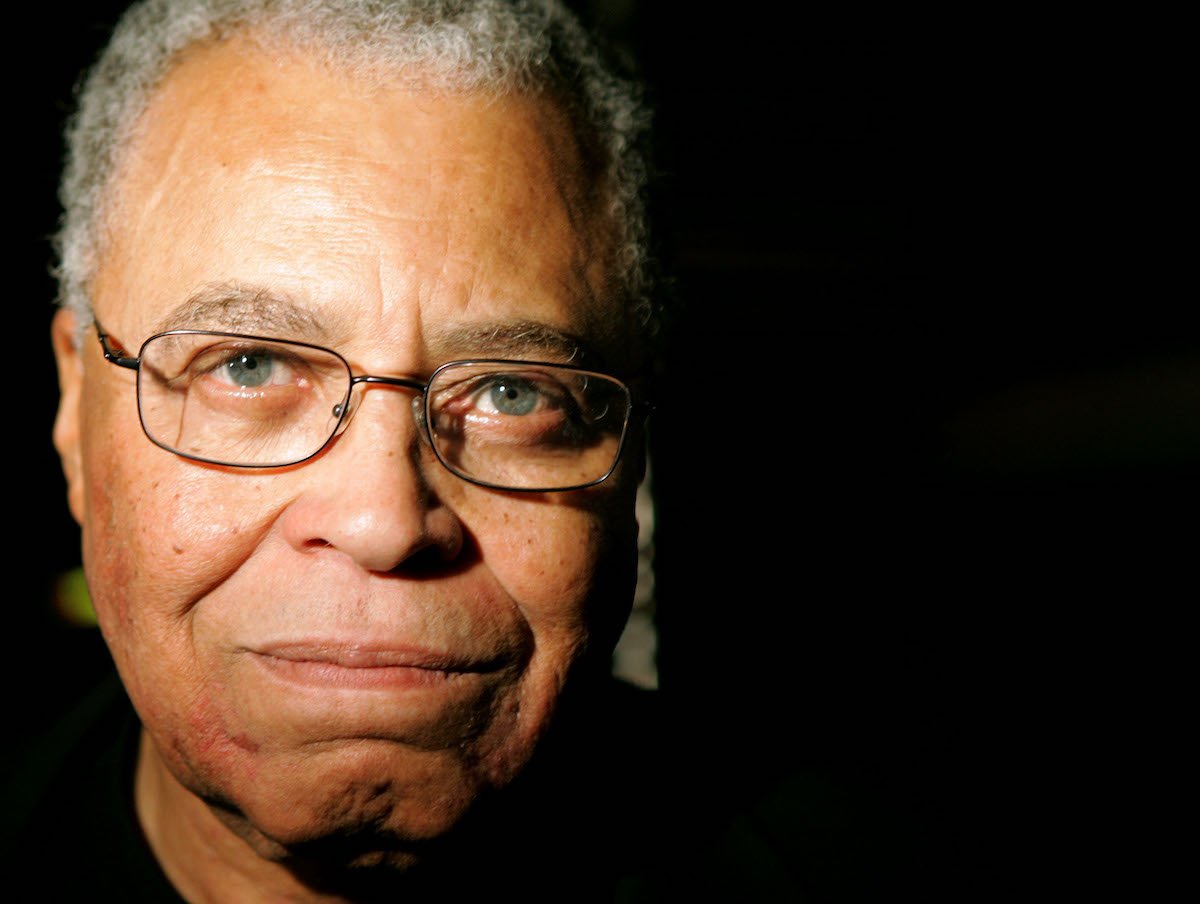 Star Wars: James Earl Jones Only Made 7,000 for Recording Darth Vaders Voice Because He Was Dead Broke at the Time
