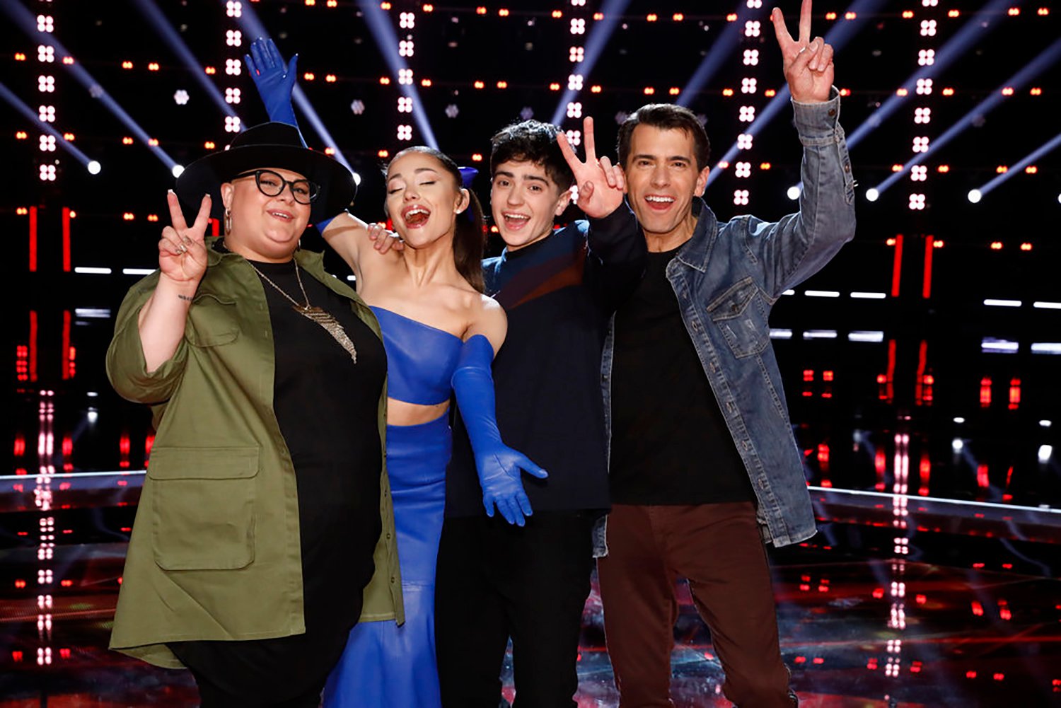 Holly Forbes, Ariana Grande, Jim and Sasha Allen of Team Ariana on The Voice