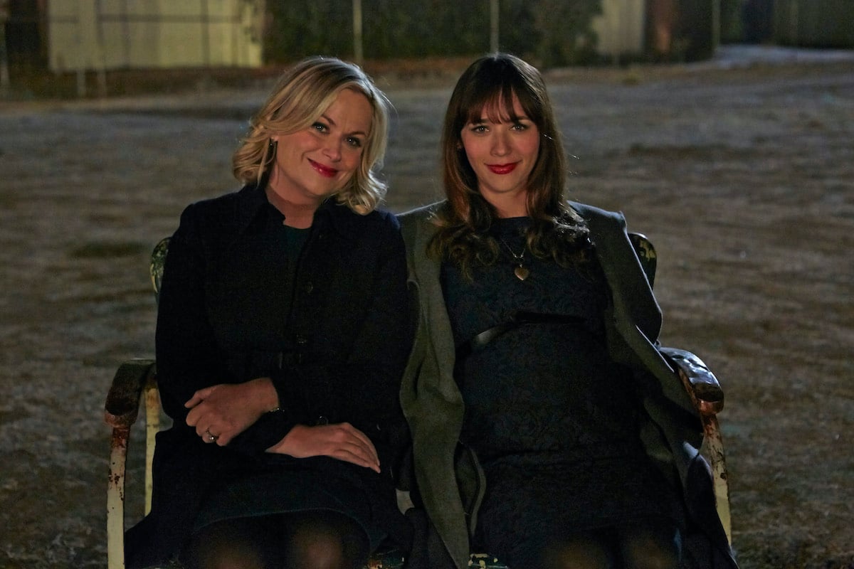 Amy Poehler and Rashida Jones in a scene from 'Parks and Recreation'