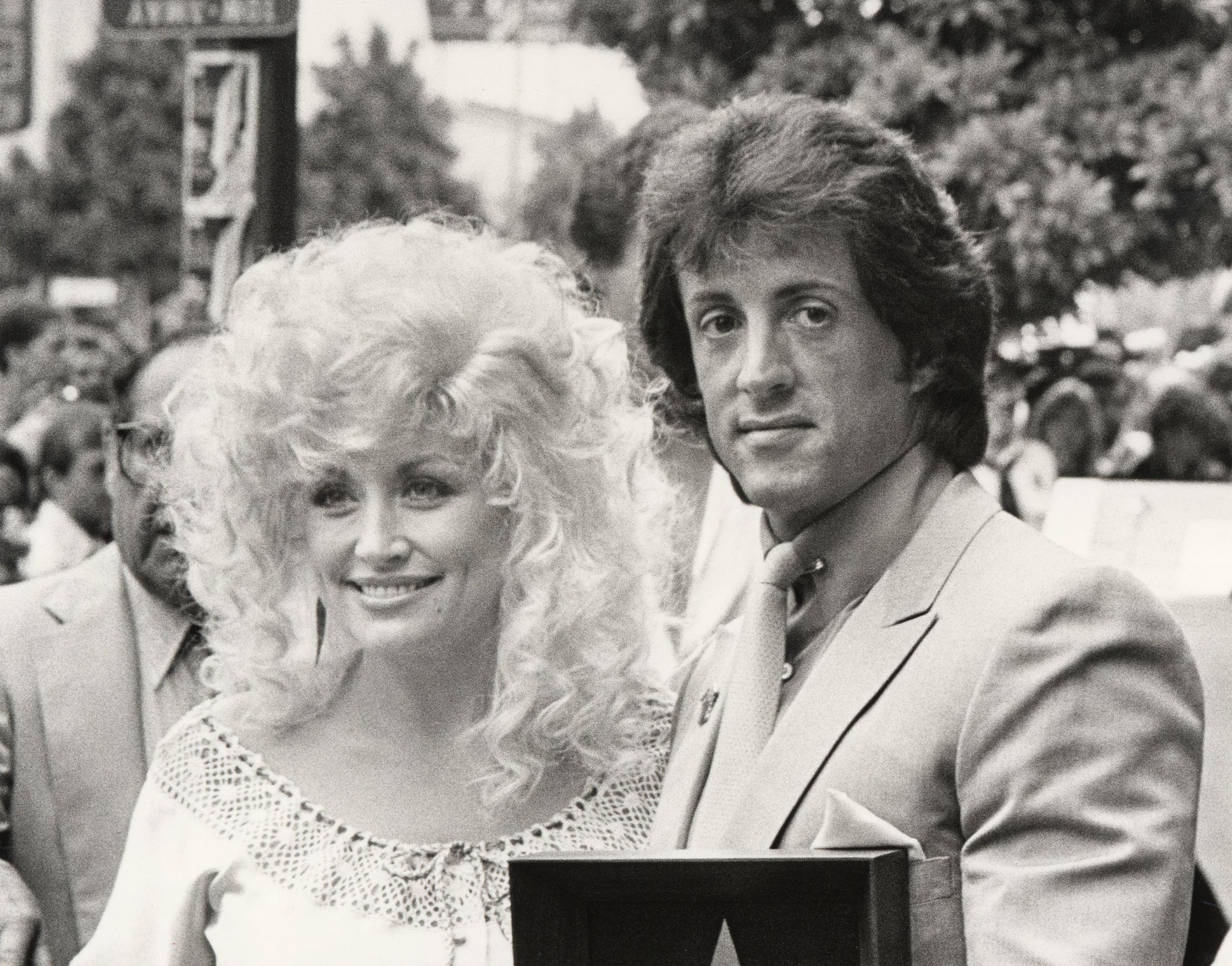 Dolly Parton Says Sylvester Stallone and a Flop Movie Helped Her Get ...