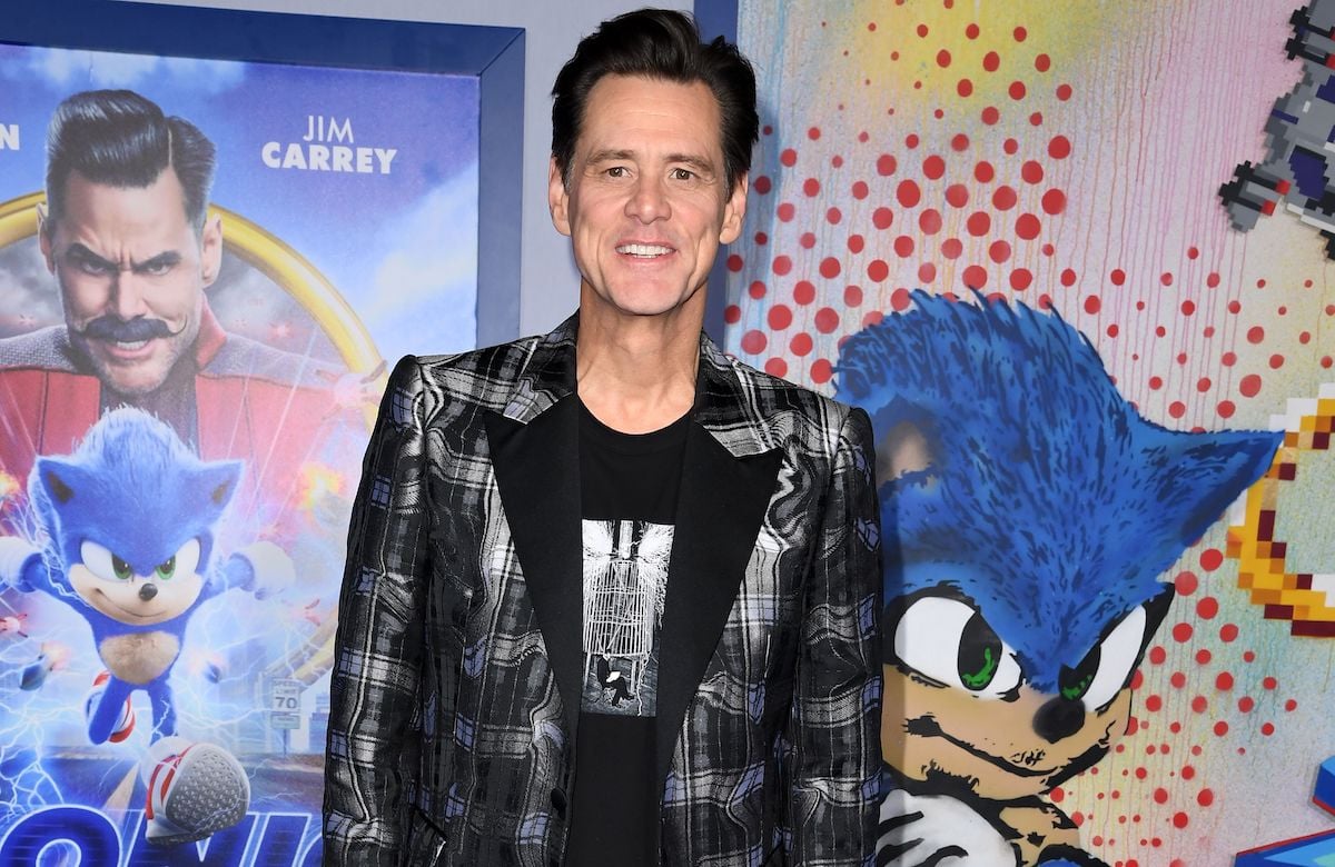 Jim Carrey wears a black and white jacket and t-shirt at a ‘Sonic the Hedgehog" premiere