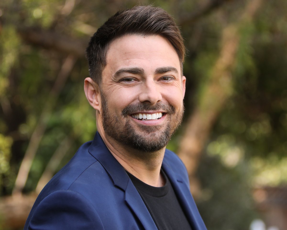 Jonathan Bennett smiles for the camera.