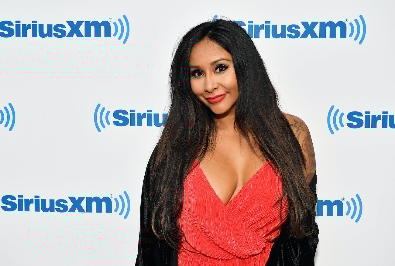 'Jersey Shore' star Nicole 'Snooki' Polizzi poses for a SiriusXM event