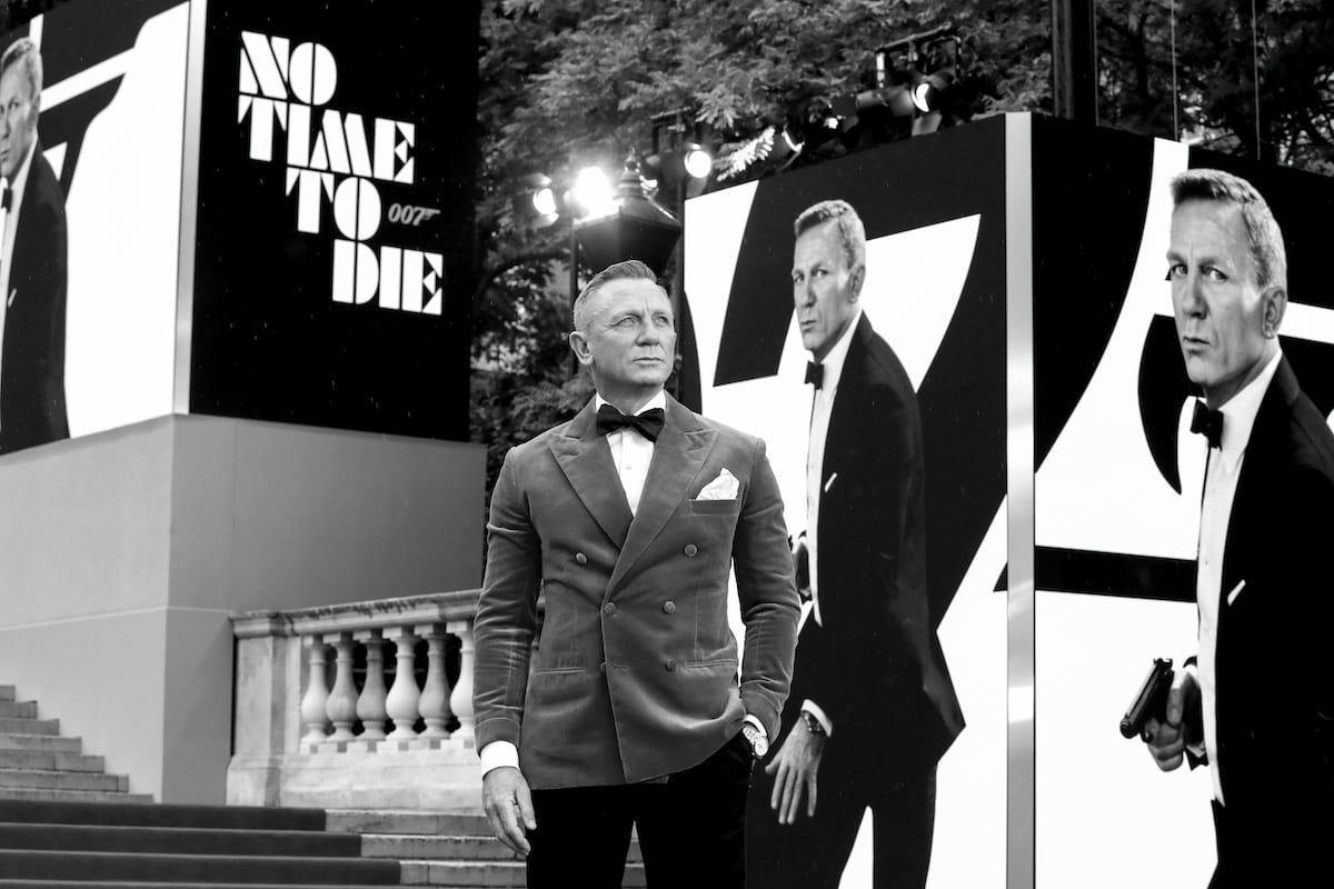 Daniel Craig in a suit attends the ‘No Time to Die’ world premiere