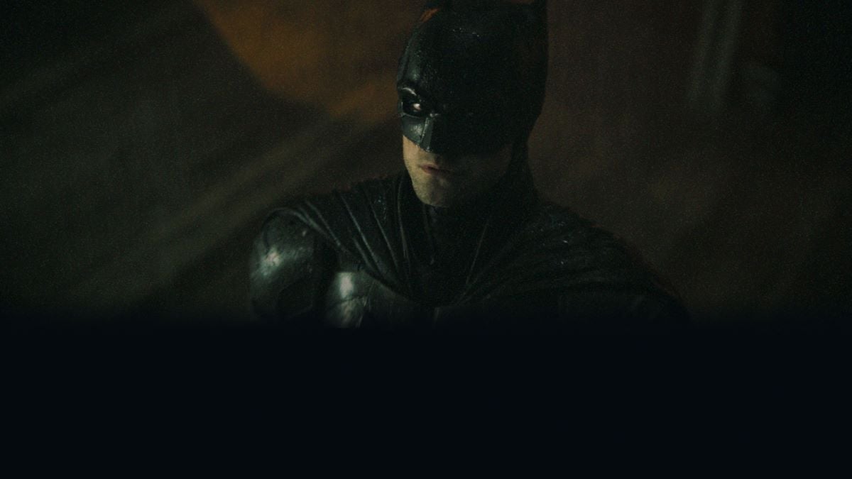 Robert Pattinson in The Batman wearing his batsuit