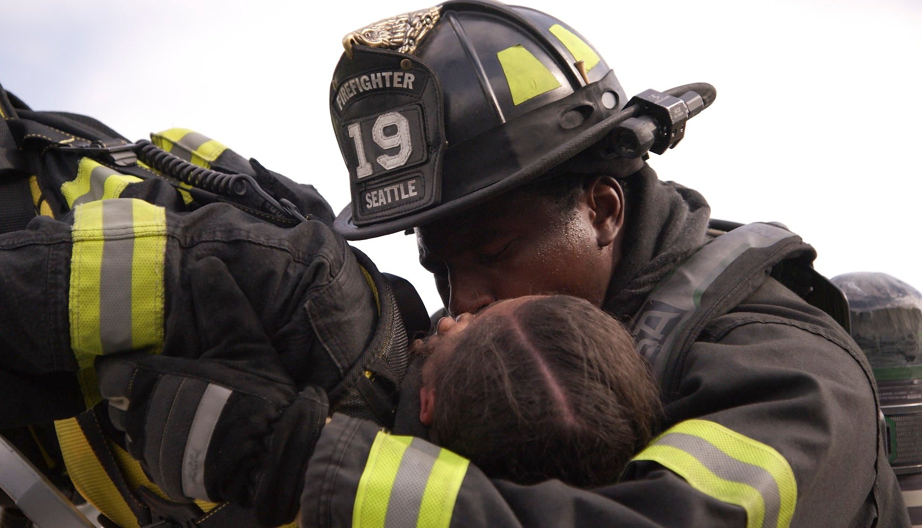 Actor Okieriete Onaodowan portrays Dean Miller saving Vic Hughes life in 'Station 19'