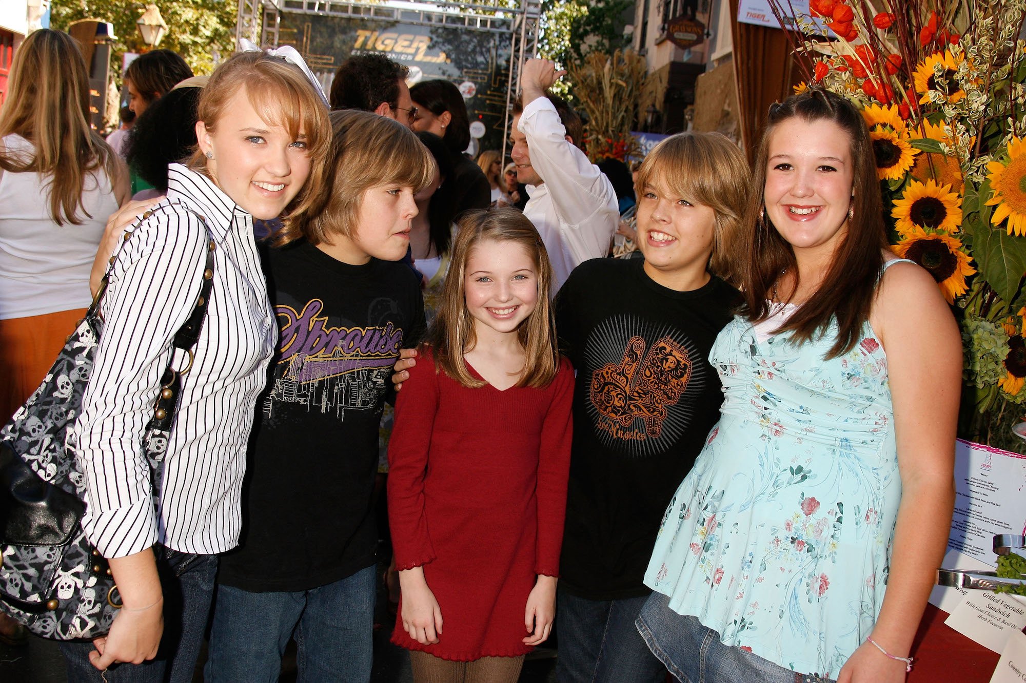 'Suite Life of Zack and Cody' stars Dylan and Cole Sprouse pose for a photo with Emily Osment, Samantha Hanratty and Jaelin Palmer