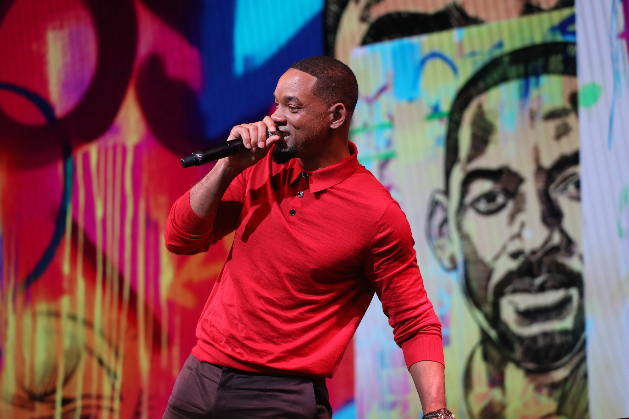 Fresh Prince rapper Will Smith tells stories on stage