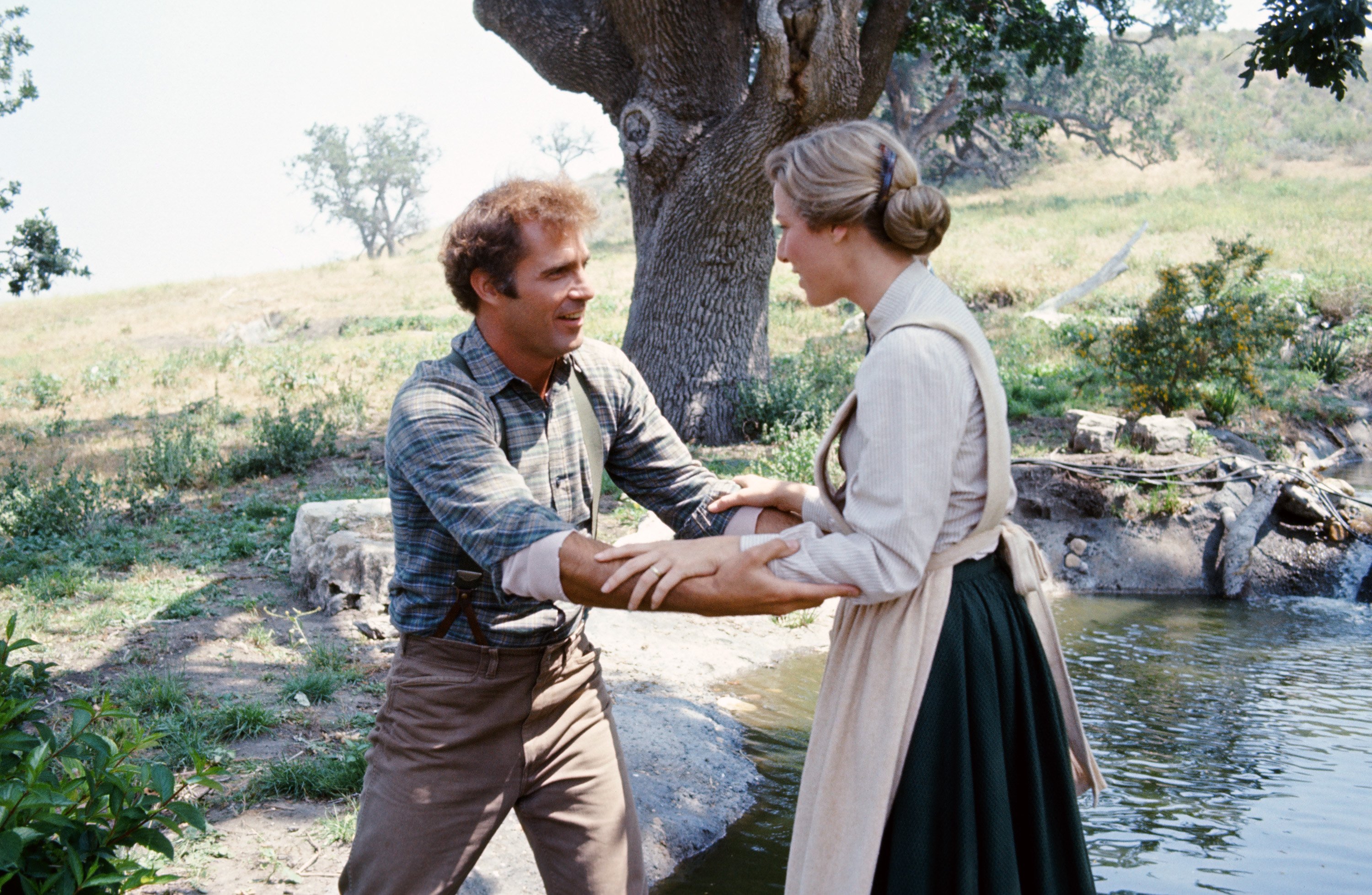 Gil Gerard and Karen Grassle