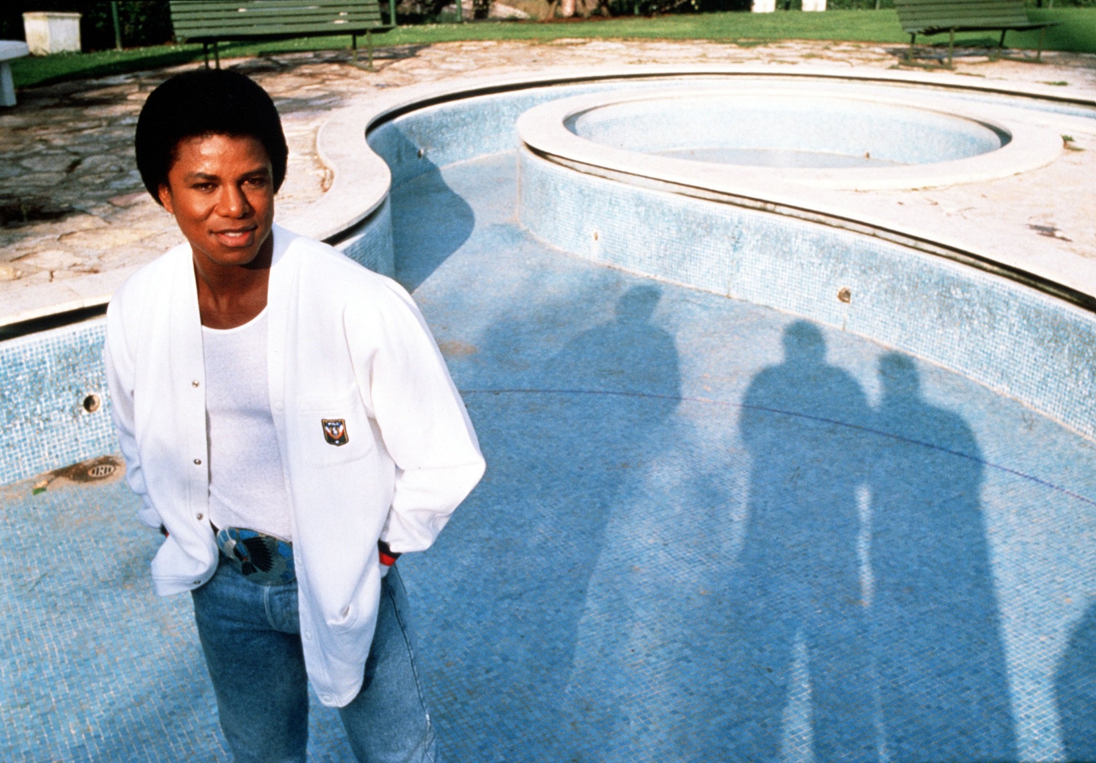 Jermaine Jackson with his hands in his pockets