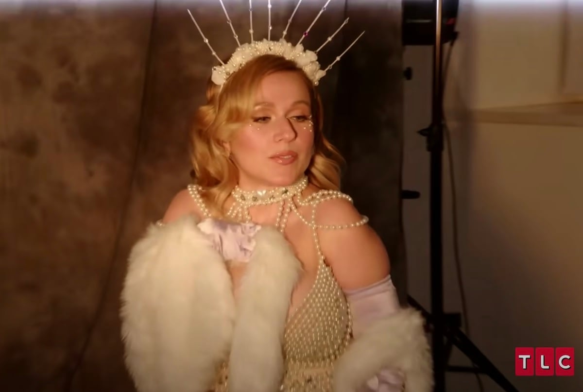 Alina Kasha does a photoshoot while being filmed for '90 Day Fiancé: Before The 90 Days'