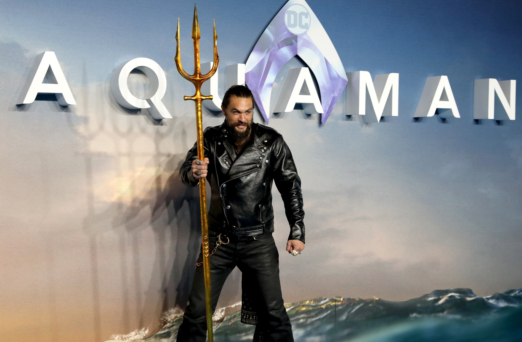 'Aquaman' Jason Momoa in article about 'Avatar 2' release clash holding tridant