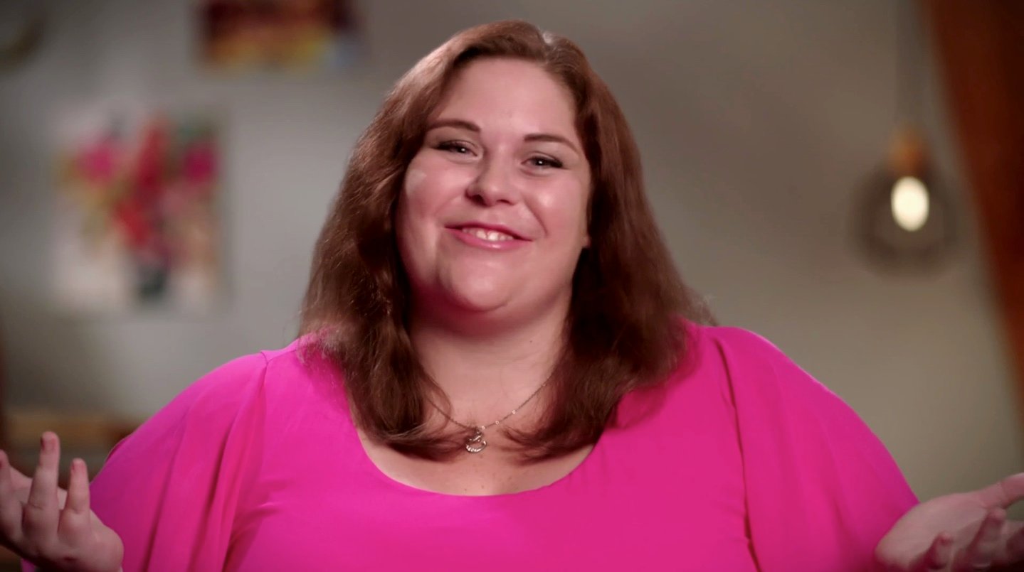 'Before the 90 Days' Season 5 star Ella in a bright pink shirt