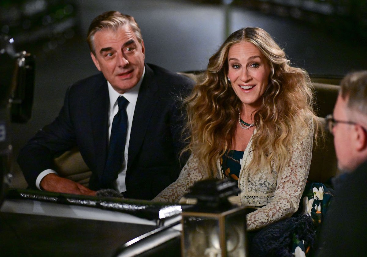 Chris Noth and Sarah Jessica Parker film a scene together.