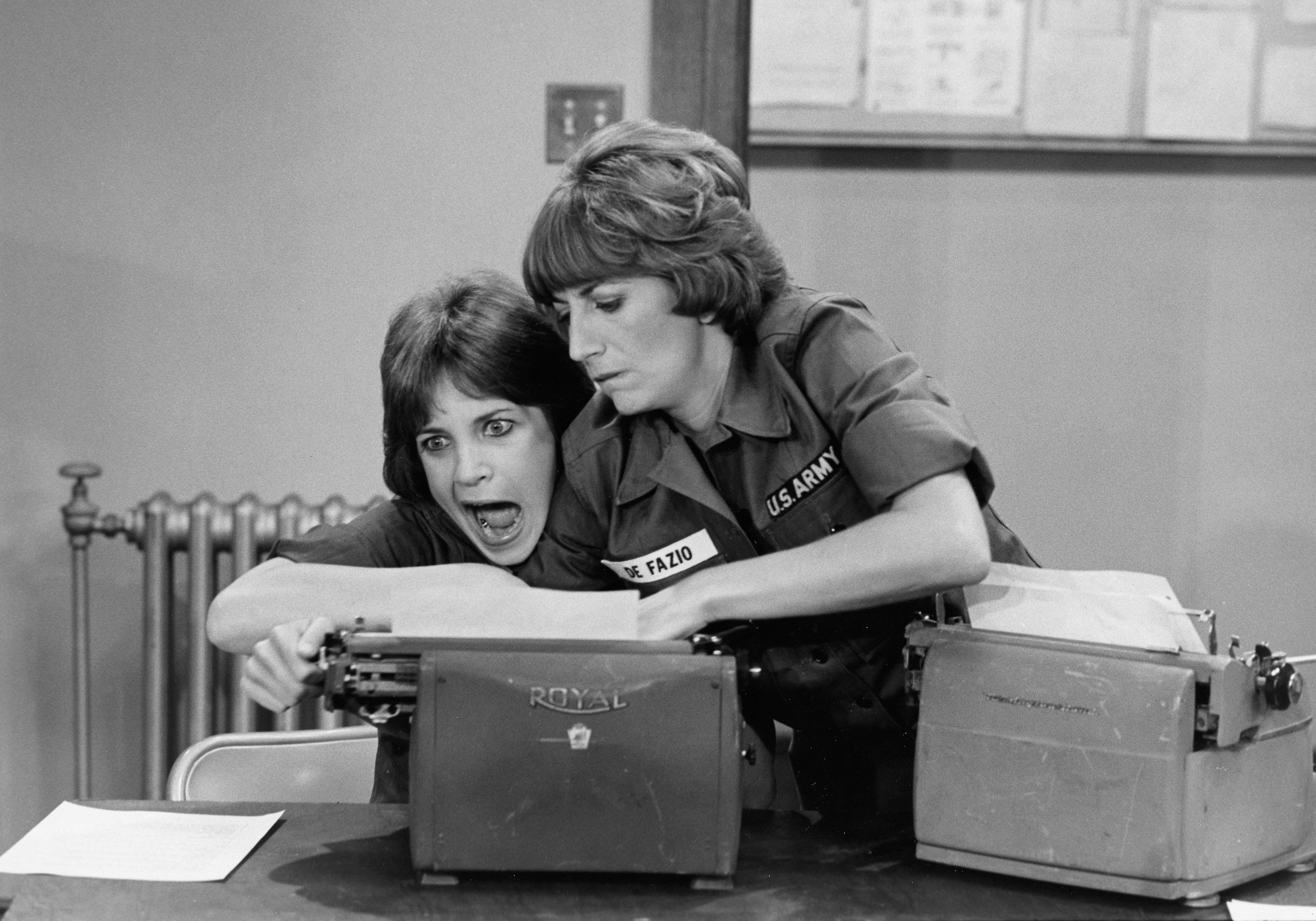 Cindy Williams and Penny Marshall of 'Laverne & Shirley' 