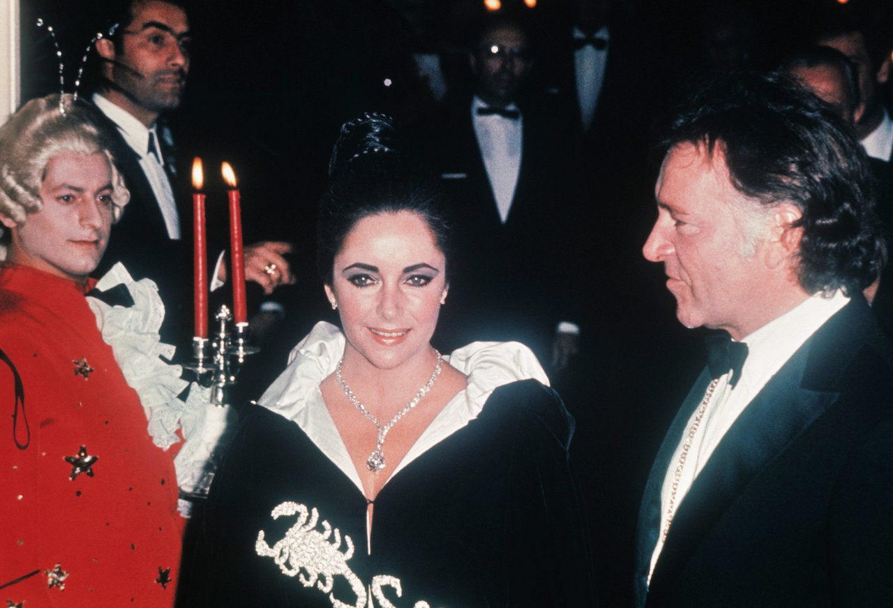 Elizabeth Taylor adorns the Cartier diamond at Princess Grace's birthday party