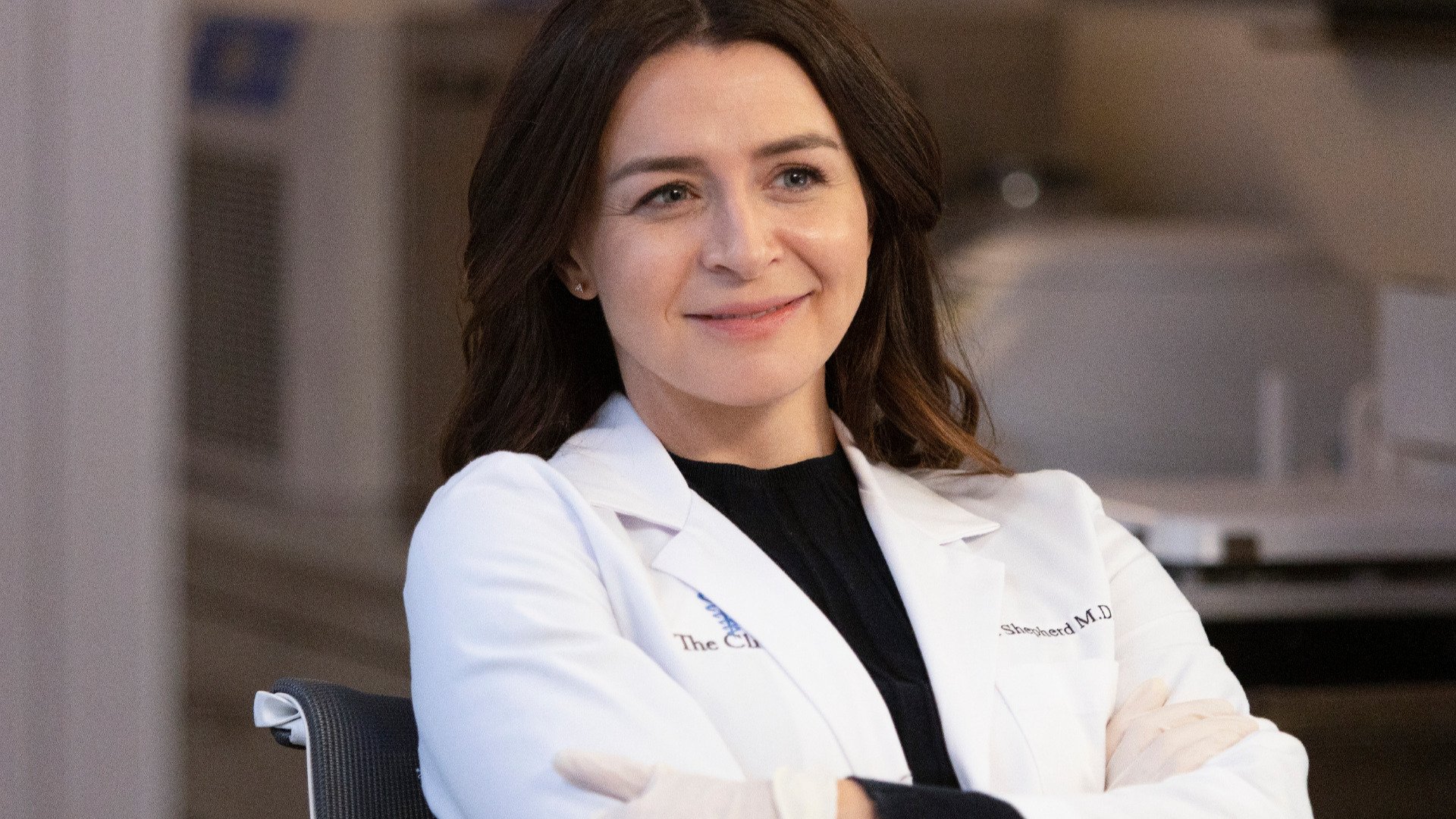 Caterina Scorsone as Amelia Shepherd smiling in ‘Grey’s Anatomy’ Season 18