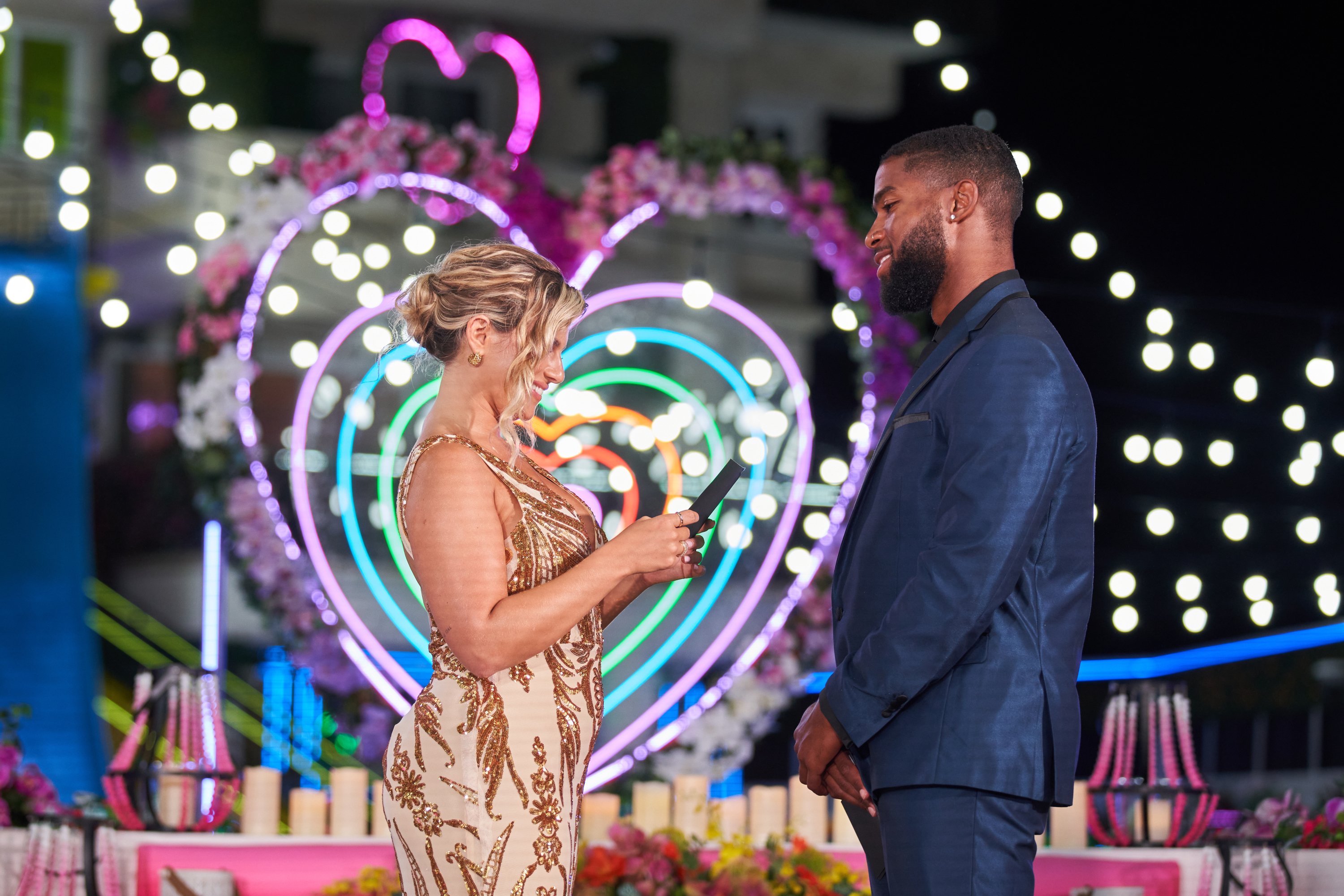 Alana Paolucci and Charlie Lynch facing each other during 'Love Island' season 3 finale