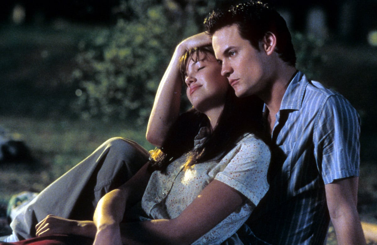 Mandy Moore and Shane West in "A Walk to Remember."