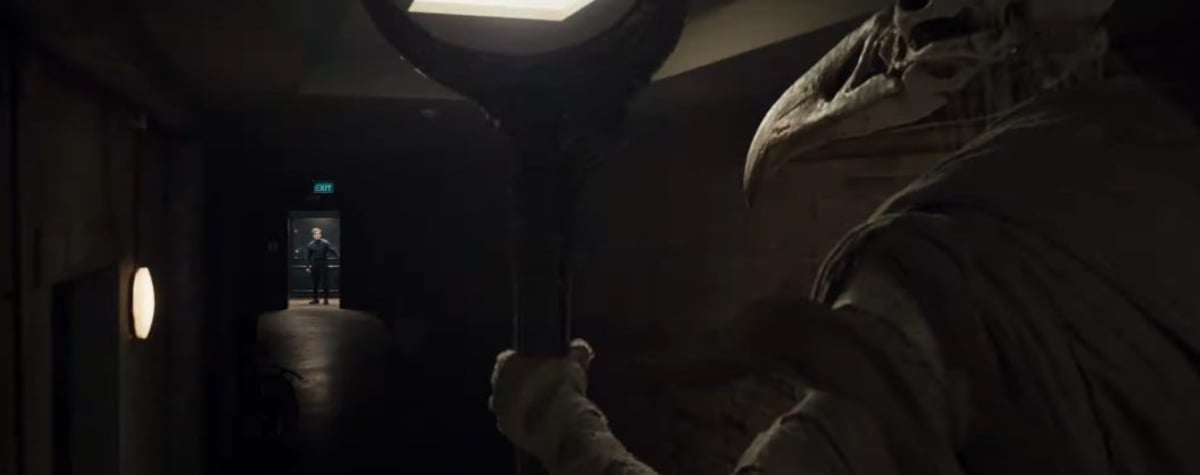 Marvel's 'Moon Knight' Khonshu walking towards Oscar Isaac in the Disney+ trailer