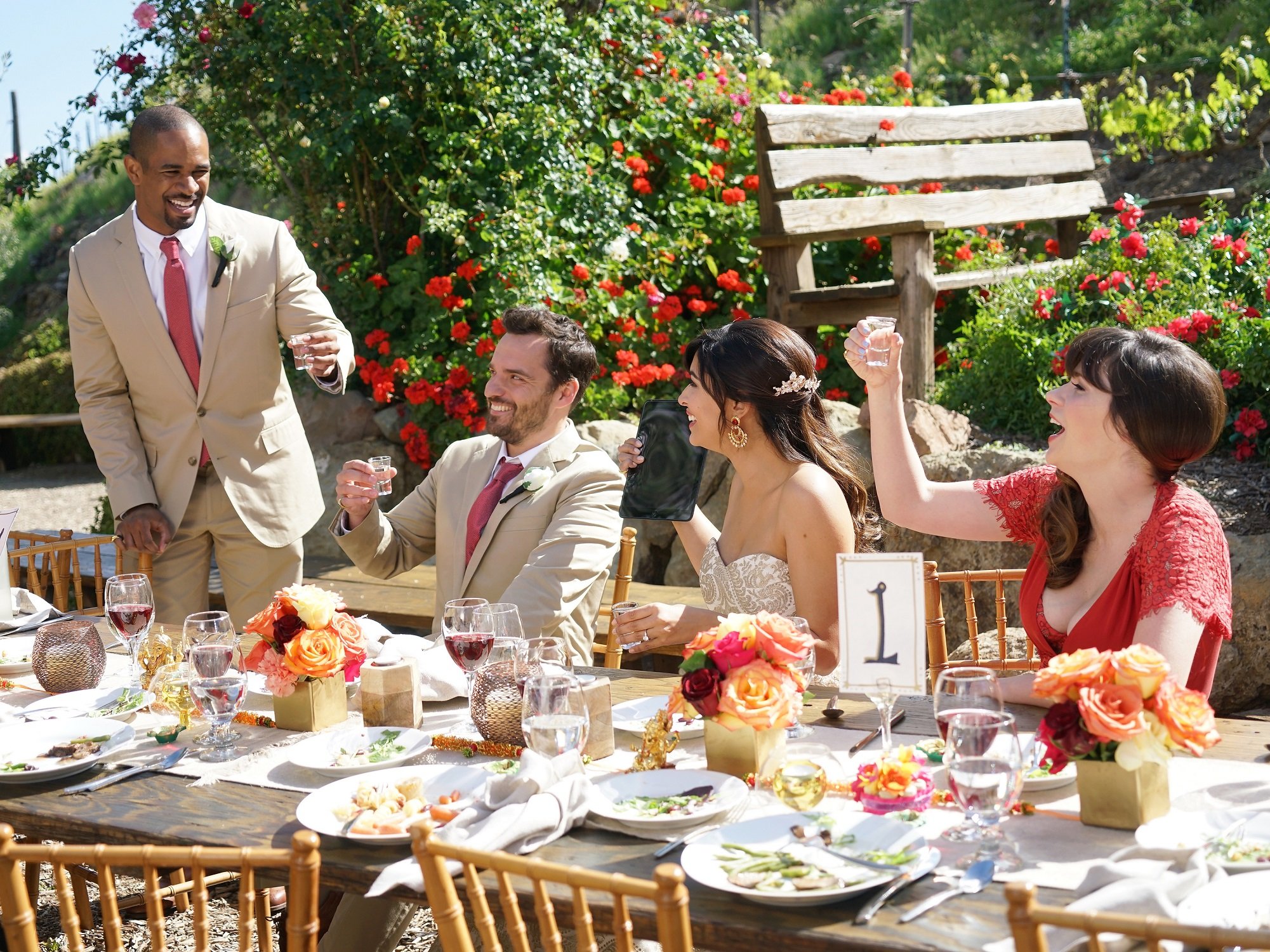 Damon Wayans, Jr., Jake Johnson, Hannah Simone and Zooey Deschanel in 'New Girl' 