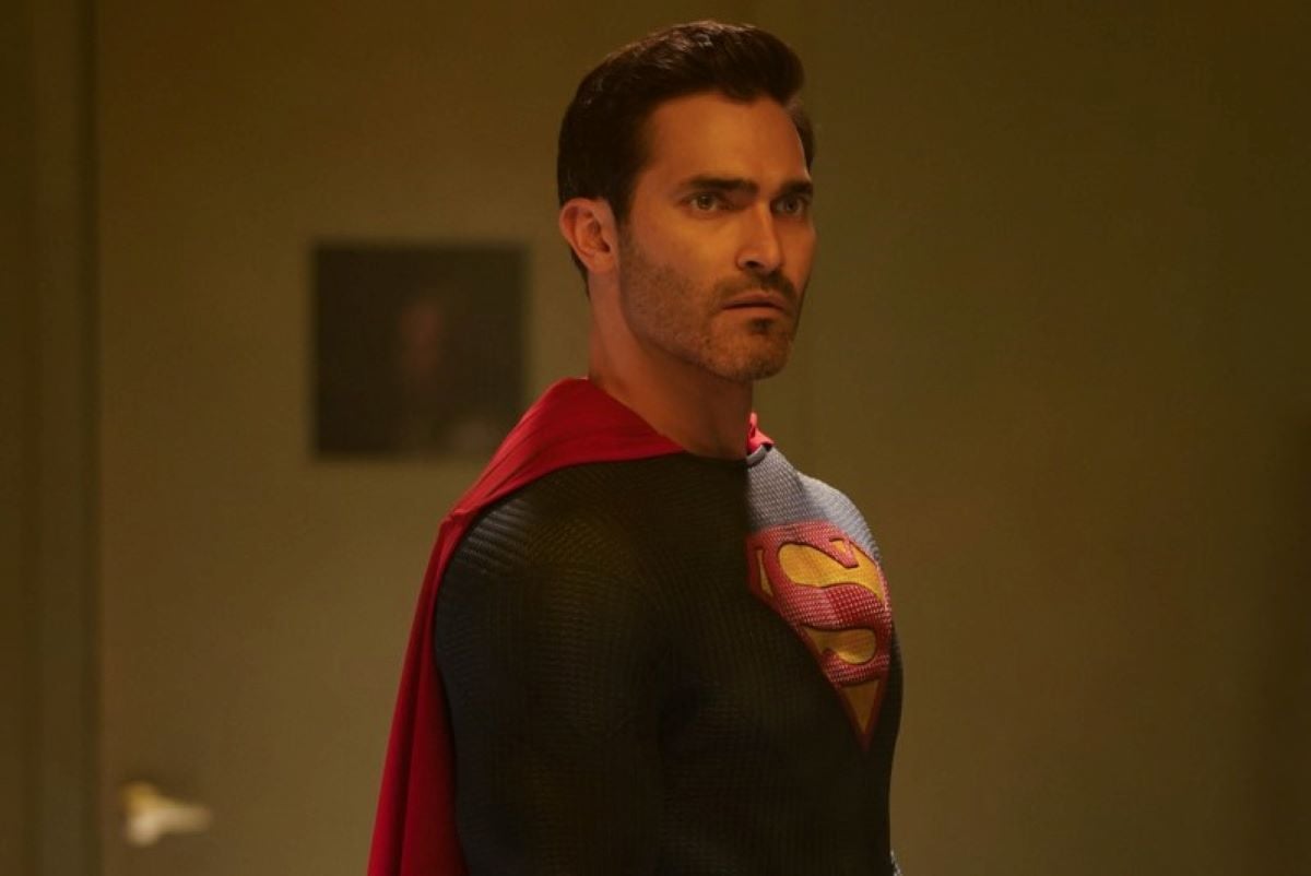 'Superman & Lois' Season 2 Episode 1 star Tyler Hoechlin, in character as Superman, wears his red, blue, and yellow Superman suit.