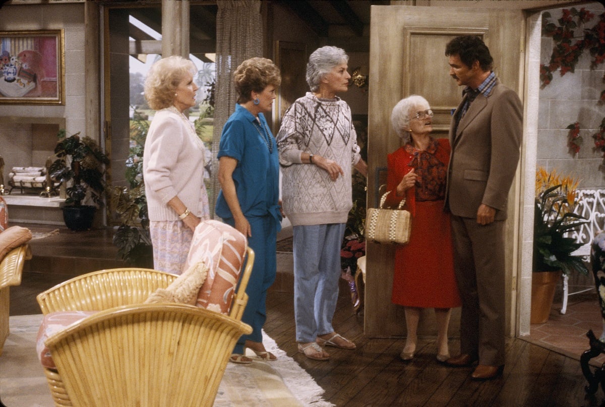 'The Golden Girls' actors Betty White, Rue McClanahan, Bea Arthur, Estelle Getty, and guest star Burt Reynolds.