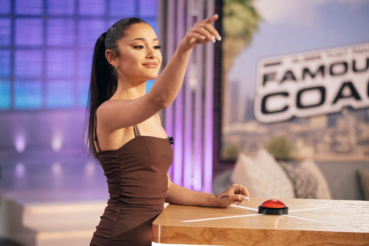 Ariana Grande pointing on 'The Kelly Clarkson Show'