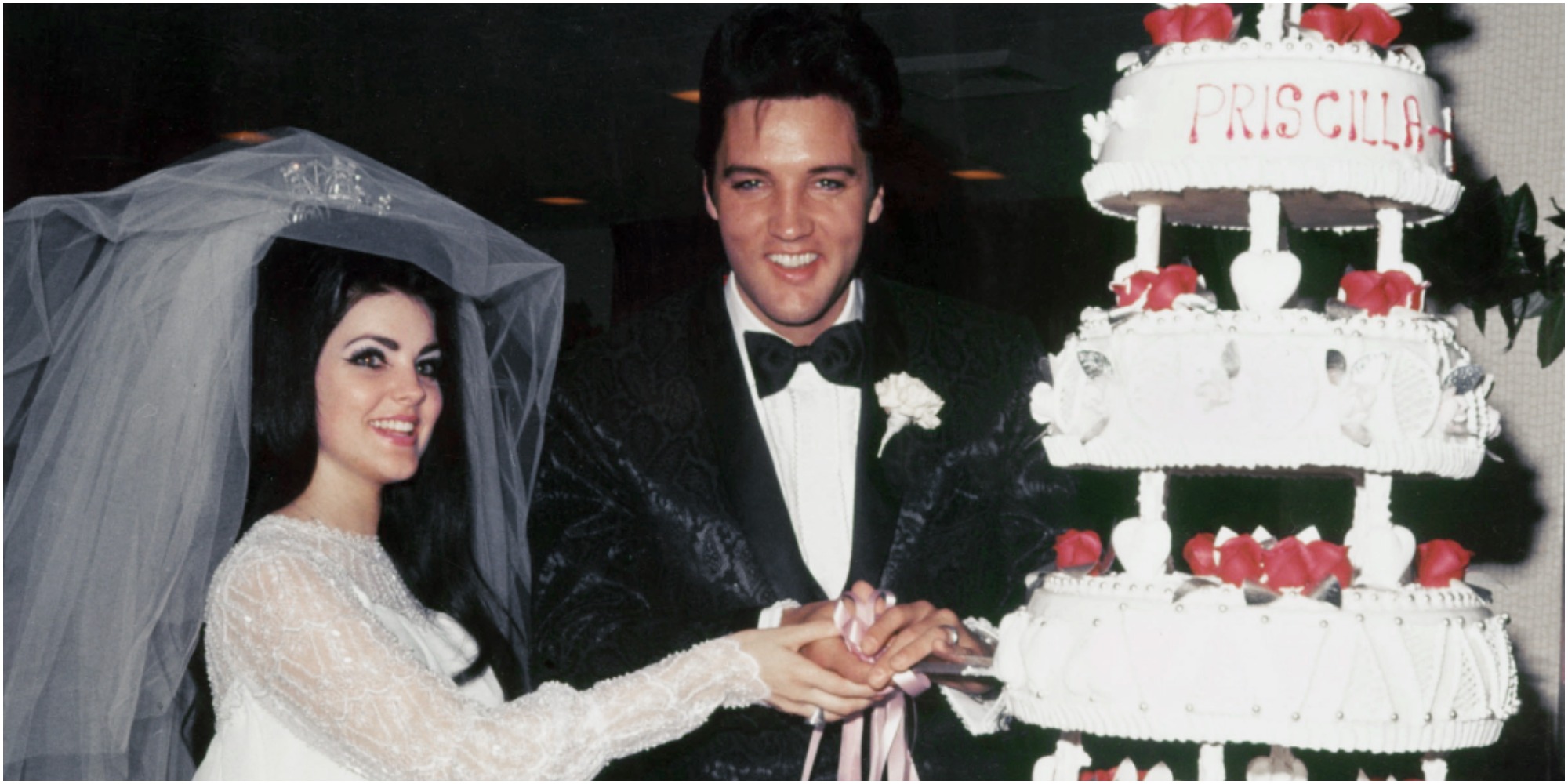 Elvis and Priscilla Presley cake photograph.