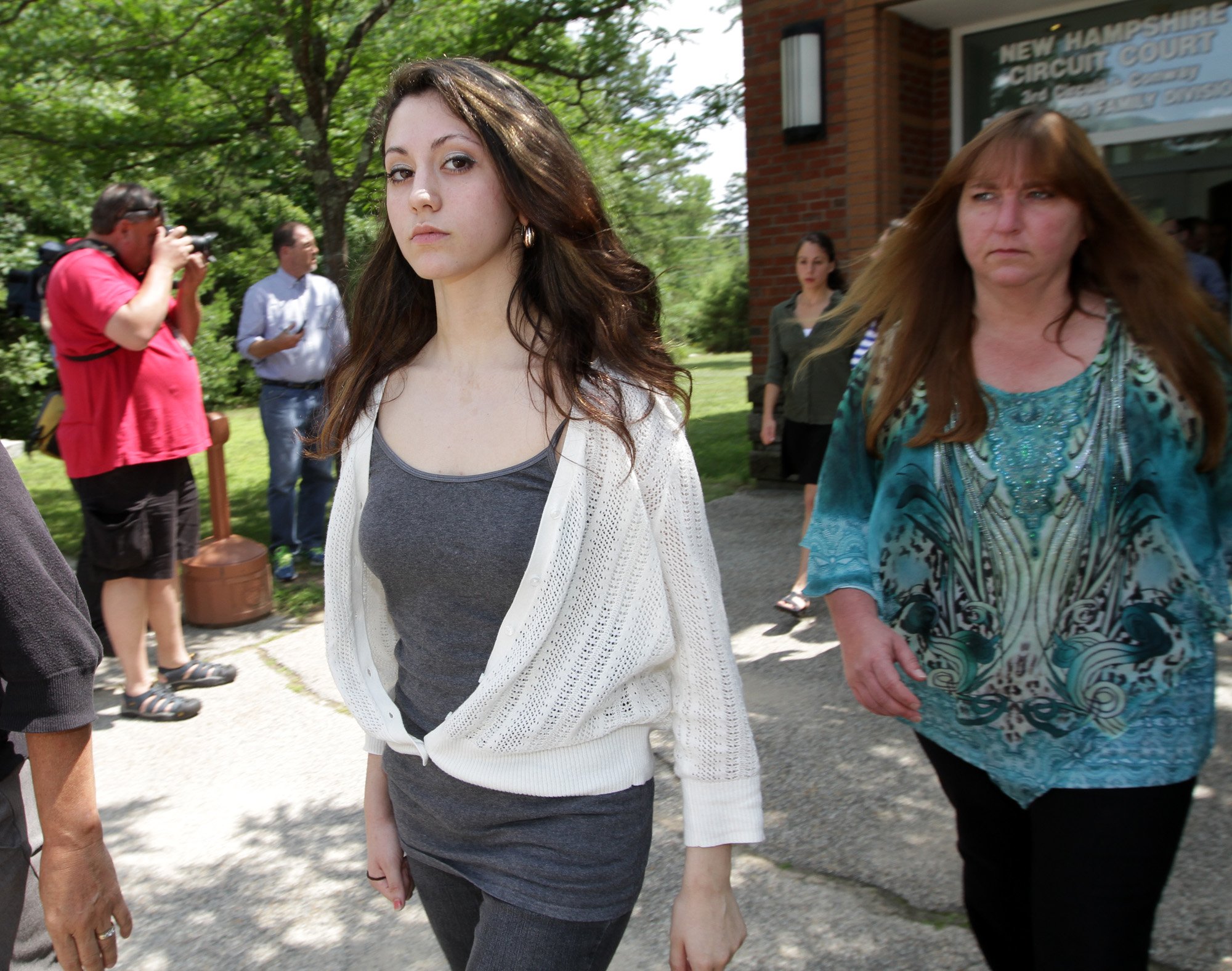 Abby Hernandez leaves court in 2014