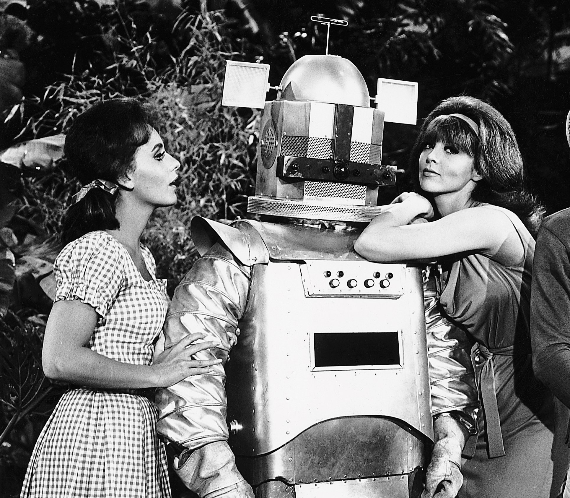 Dawn Wells and Tina Louise as Ginger and Mary Ann on the set of 'Gilligan's Island'