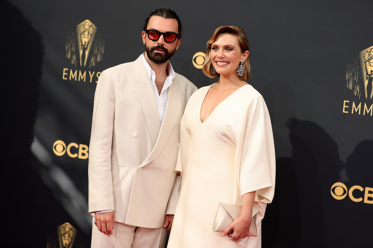 Elizabeth Olsen and husband Robbie Arnett at the 2021 Primetime Emmy Awards