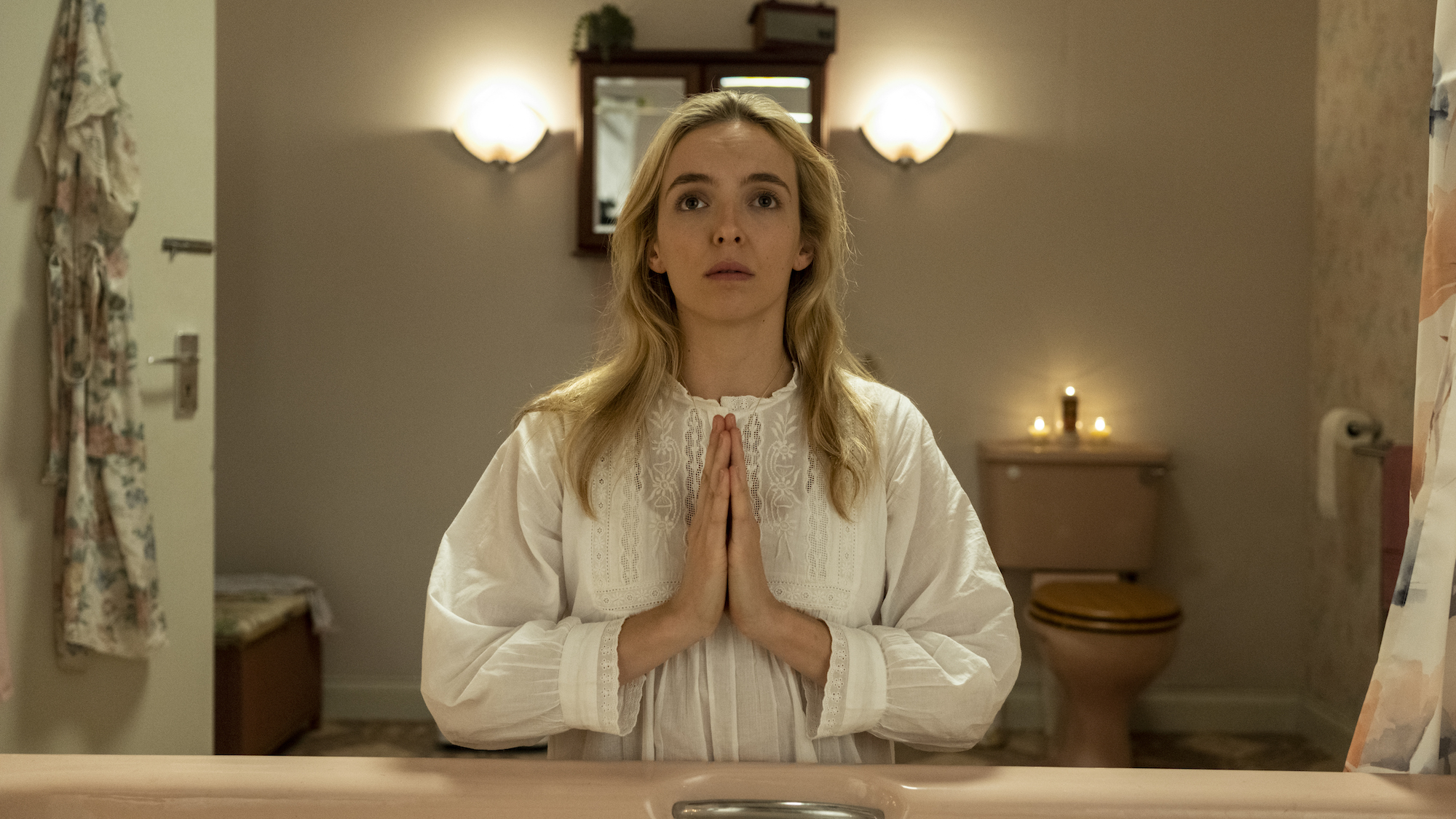 'Killing Eve' Season 4: Villanelle (Jodie Comer) prays over the bathtub