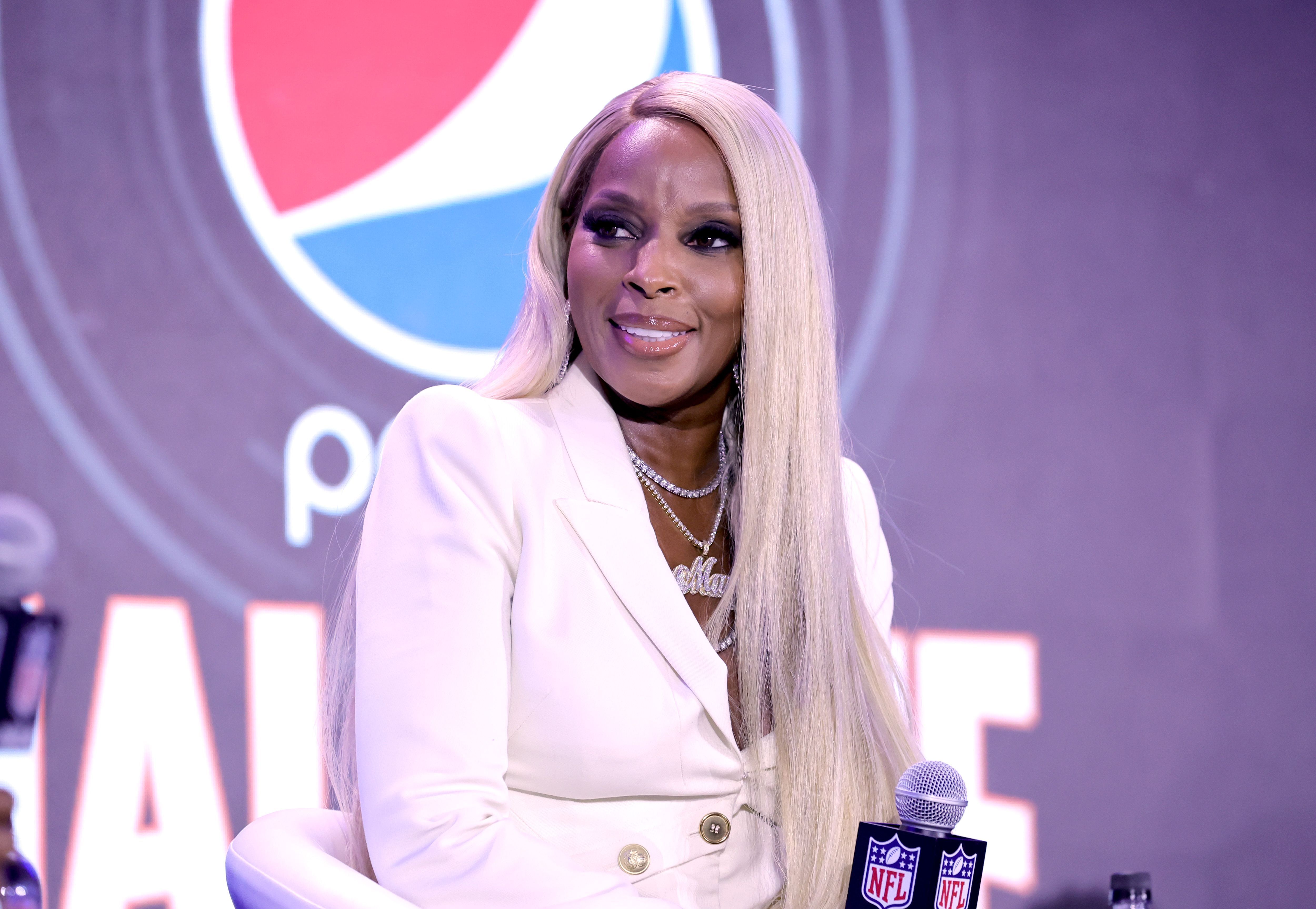  Mary J. Blige speaking during the Pepsi Super Bowl LVI Halftime Show Press Conference